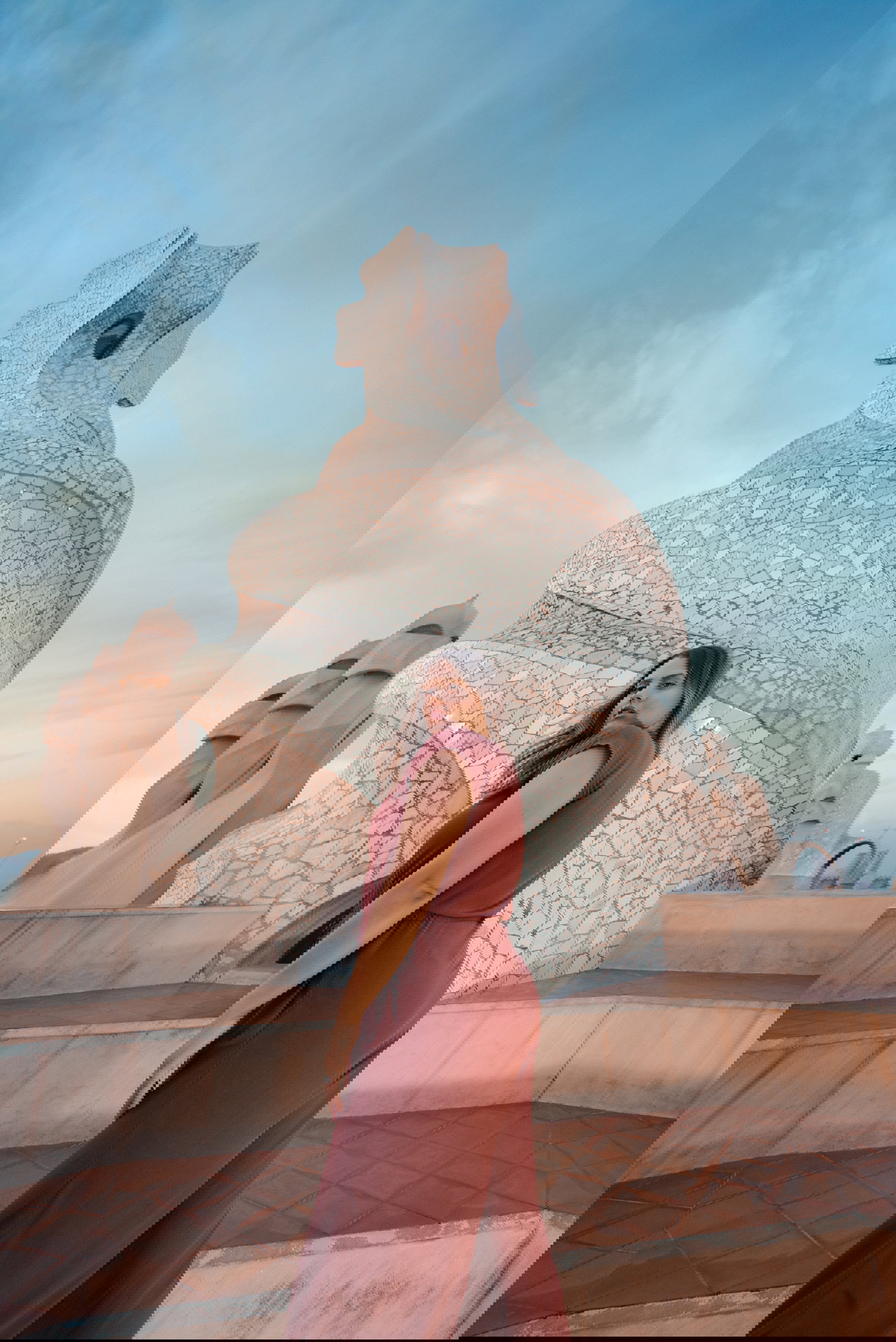 Tourism photography is the perfect tool to immortalize the wonders of the world, capturing the essence of each destination and transmitting its charm through each image.