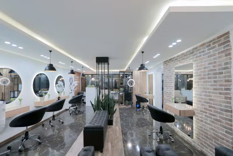 ŞEYMA ATAGÜN LUXURY salonunun bakım köşesi