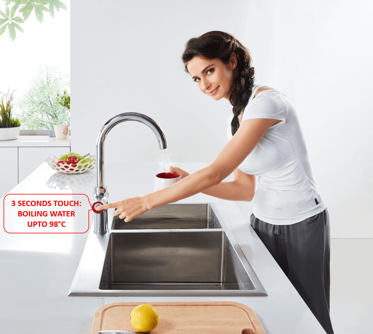 Bravat Equatre: Touch Red for Hot filtered water