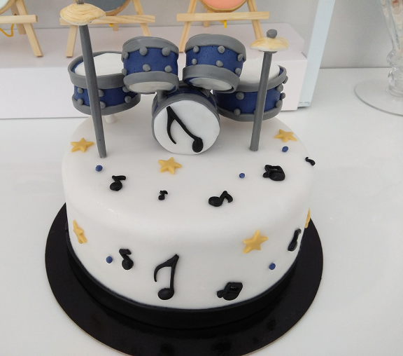 τούρτα από ζαχαρόπαστα μουσική μπάντα ντραμς Ζαχαροπλαστείο καλαμάτα madamecharlotte.gr, birthday party cakes 2d 3d confectionery patisserie kalamata