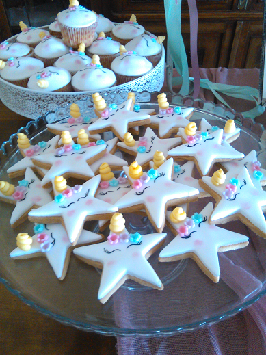 μπουφέ βάπτισης cookies κουλουράκια με ζαχαρόπαστα μονόκερος Ζαχαροπλαστειο καλαματα madame charlotte, birthday cakes kalamata
