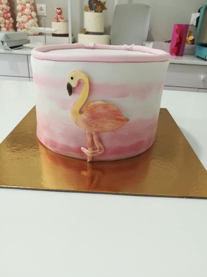 τούρτα από ζαχαρόπαστα φλαμίνγκο, flamingo themed cake, Ζαχαροπλαστεία στη Καλαμάτα madame charlotte, τούρτες γεννεθλίων γάμου βάπτησης παιδικές θεματικές birthday theme party cake 2d 3d confectionery patisserie kalamata