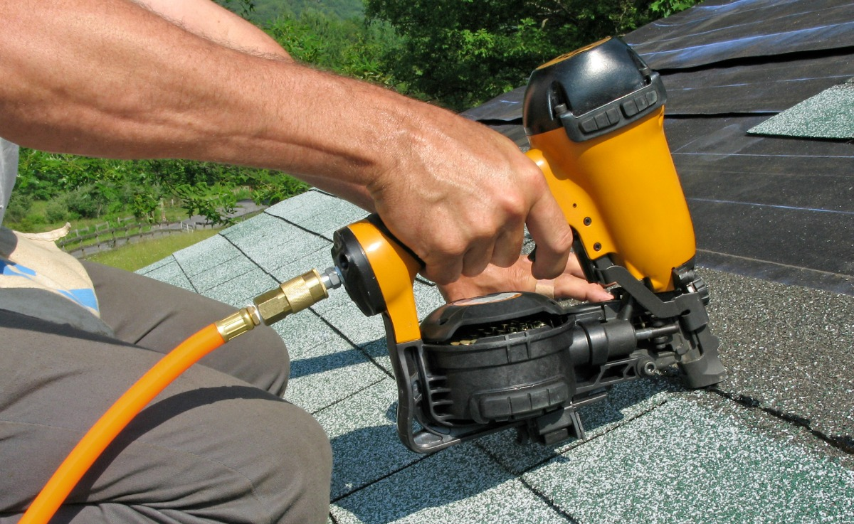 things to repair when selling home roof