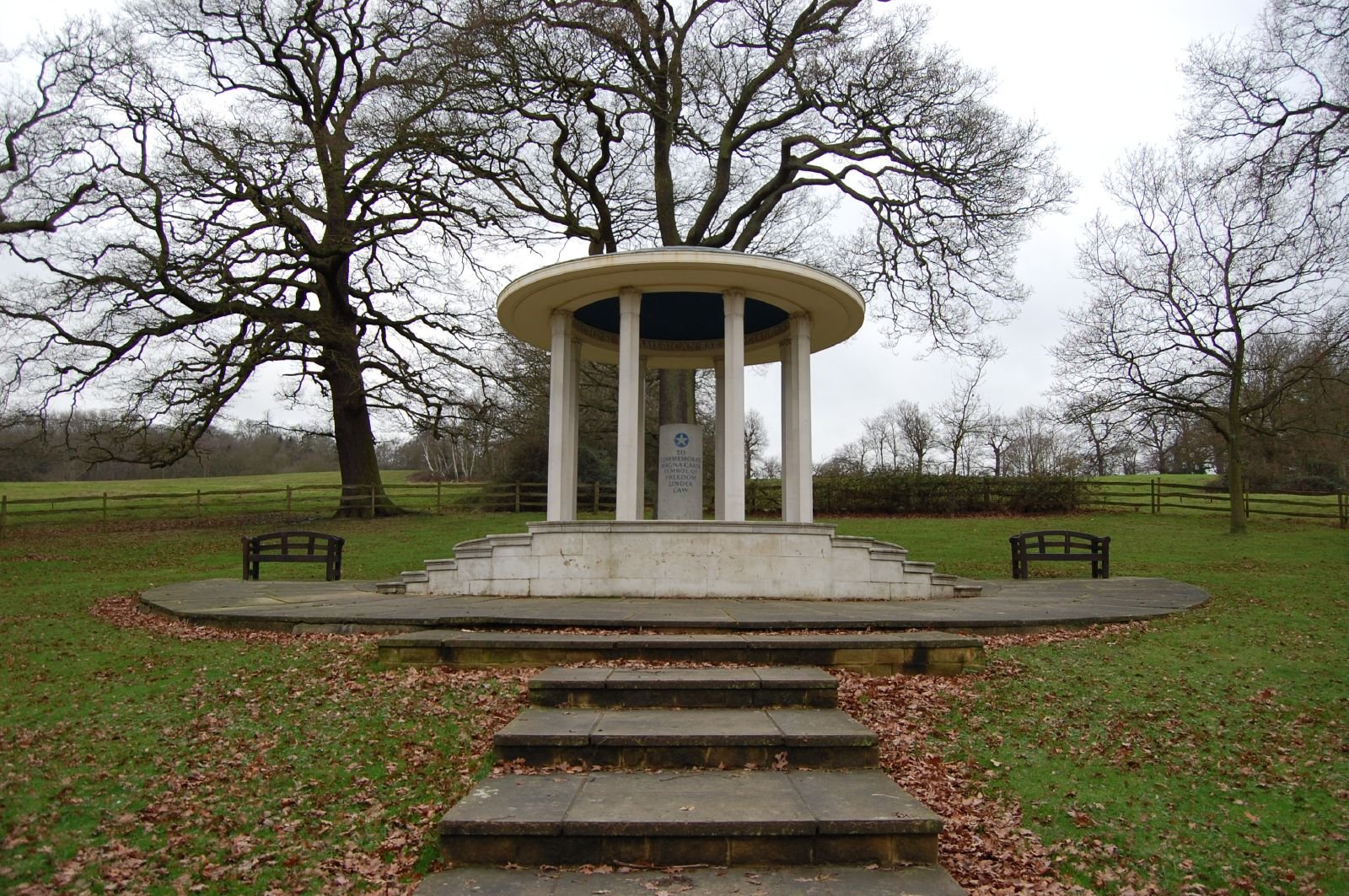 "Magna Carta Monument" by bekra (Ben E Kinrade) is licensed under CC BY-SA 2.0. To view a copy of this license, visit https://creativecommons.org/licenses/by-sa/2.0/?ref=openverse.