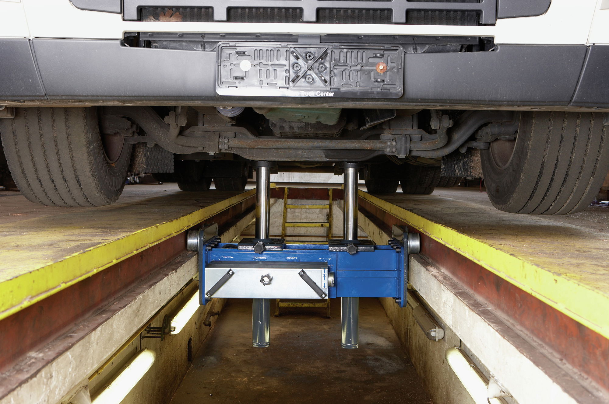 HGV jacking beam for inspection Pit.