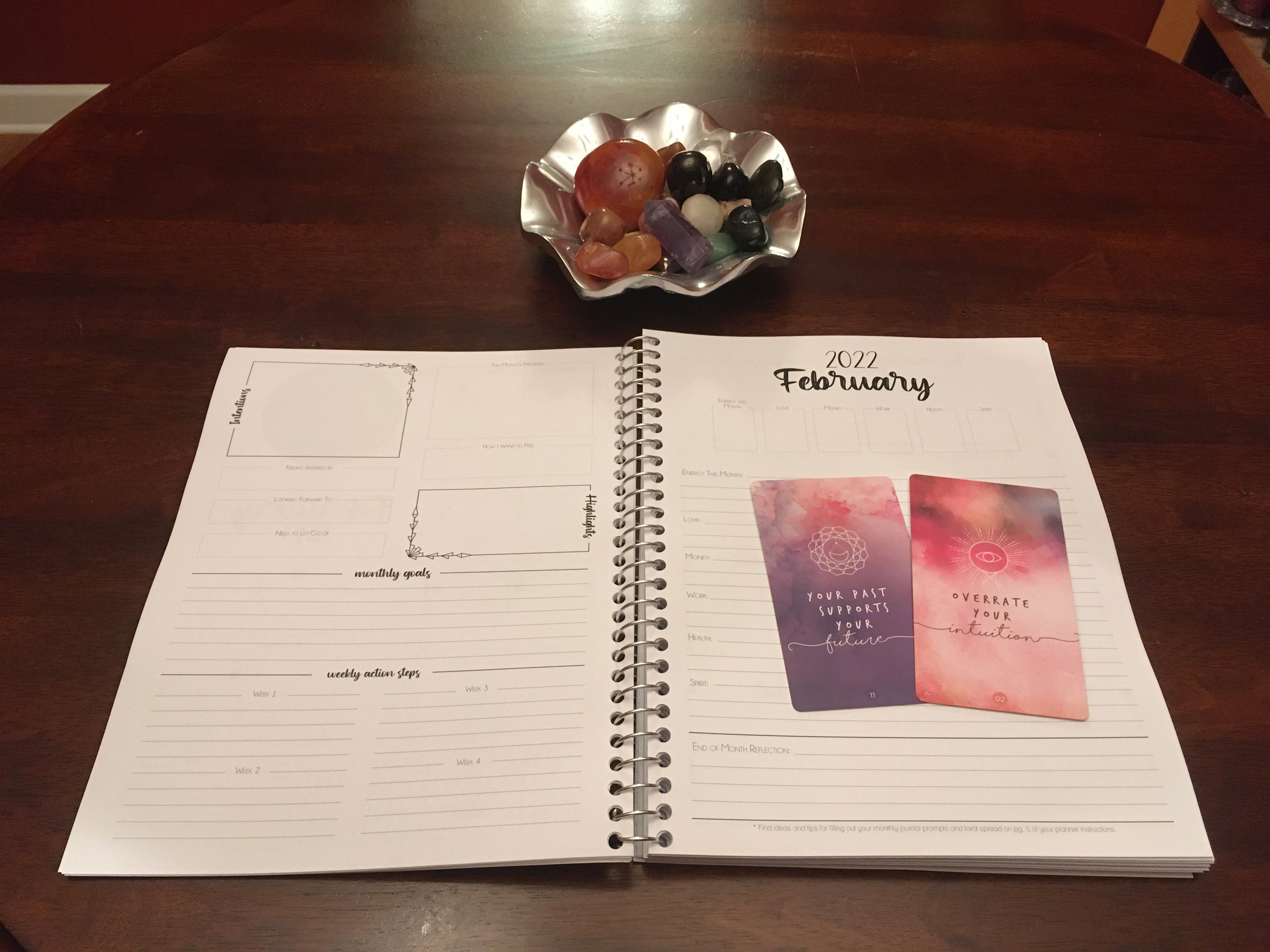 How to use the 2024 Writual Tarot Planner 