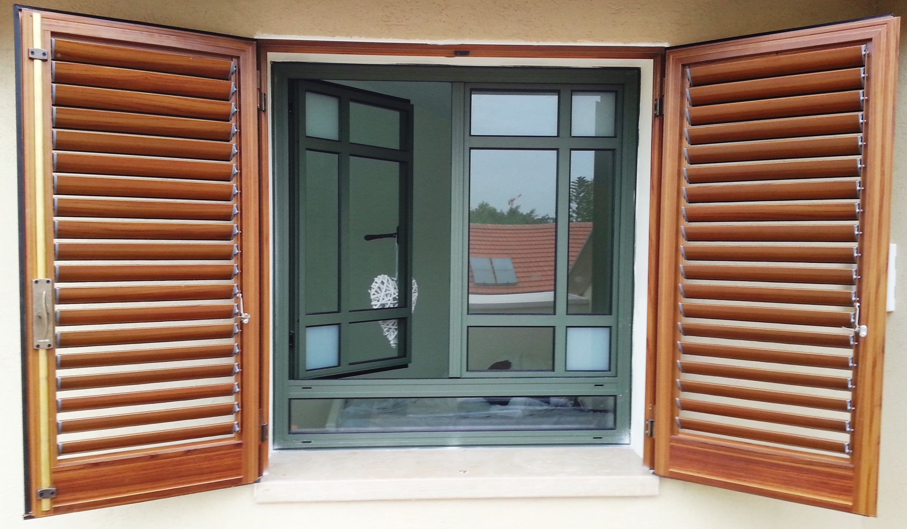 Затвор под дерево