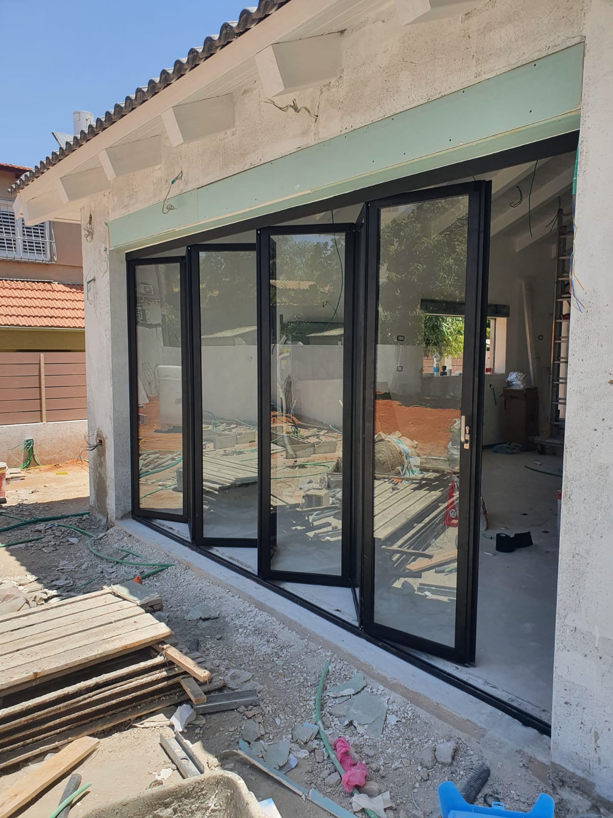 Двери складные складные гармошка модель СЛ-35