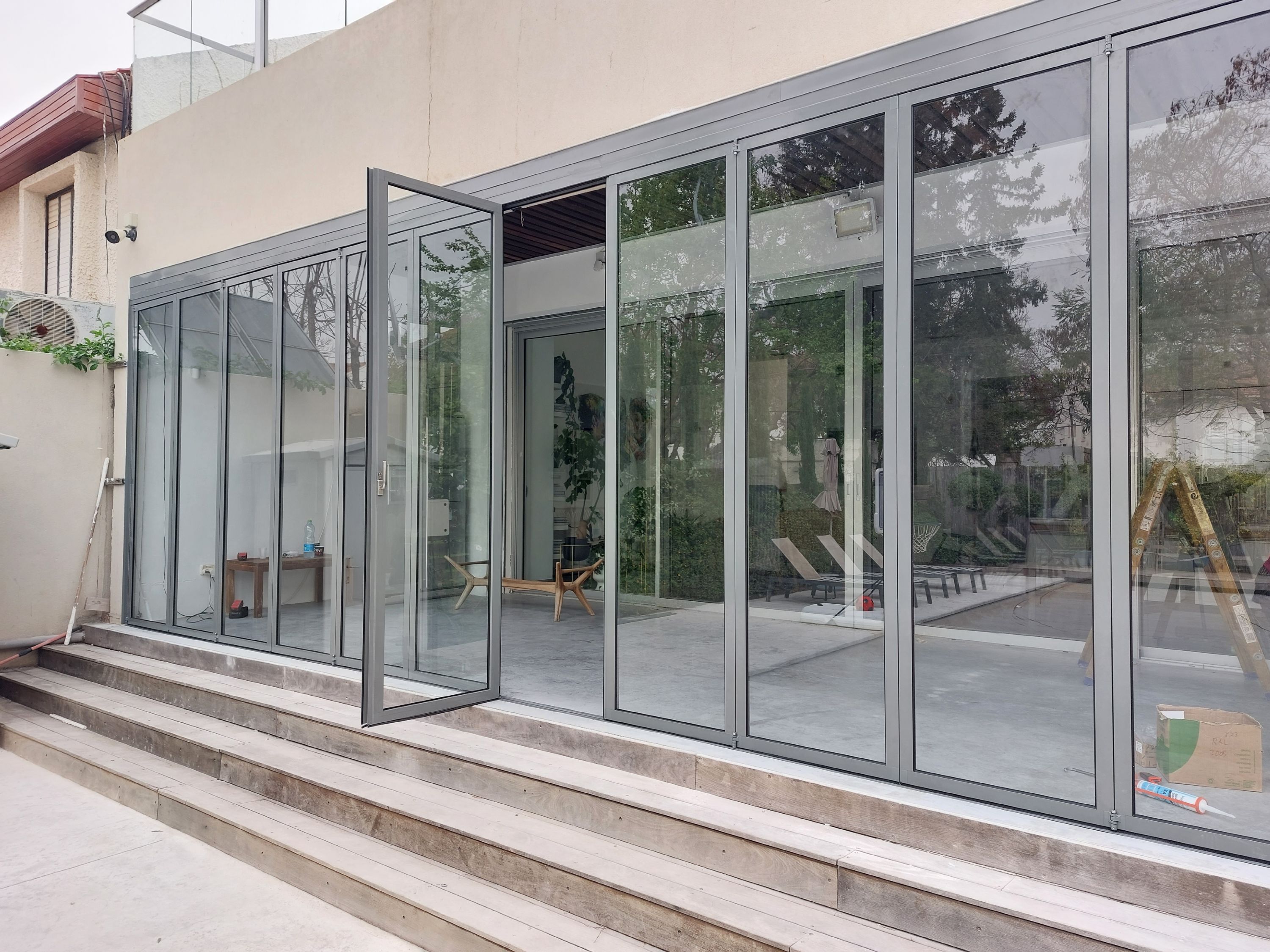 Двери складные складные гармошка модель СЛ-35