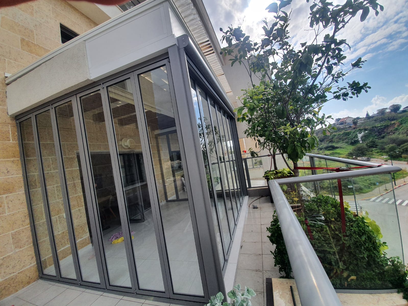 Закрытие балконов и садов