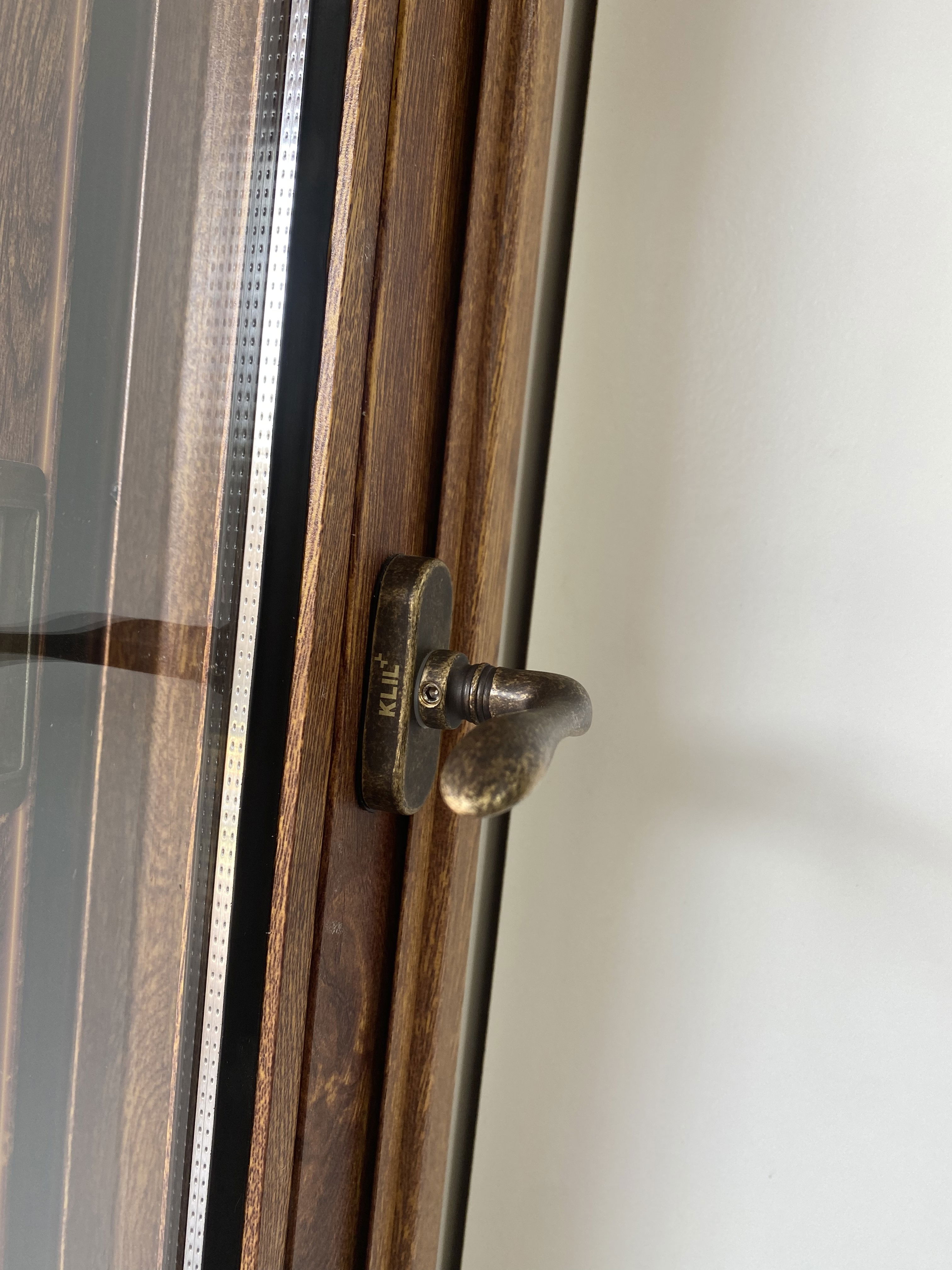 Окно модели 7500