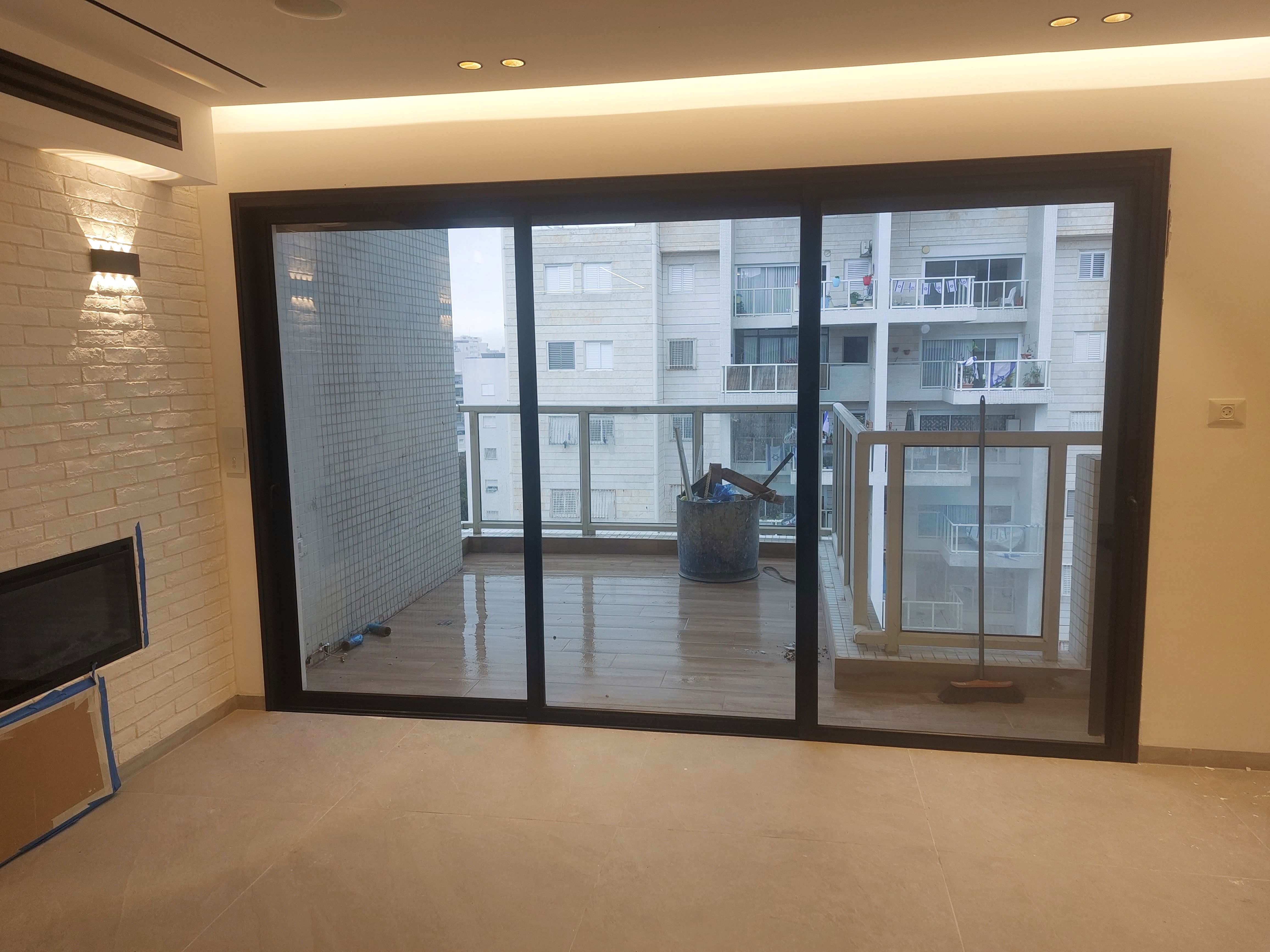 Окно модели 7300