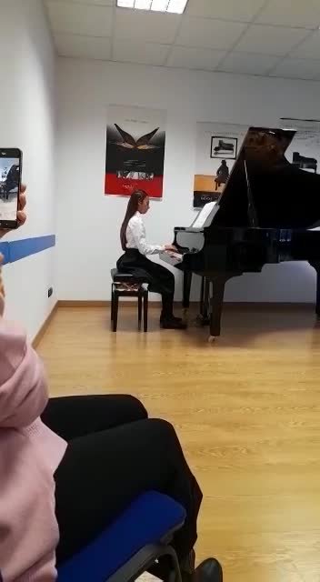 Video-pianoforte, roSA fACCHINI, 3B, CONCORSO  "INCONTRIAMOCI TRA LE NOTE", tReVISO 2021.      thumbnail