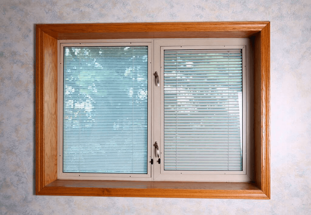between-glass-blinds