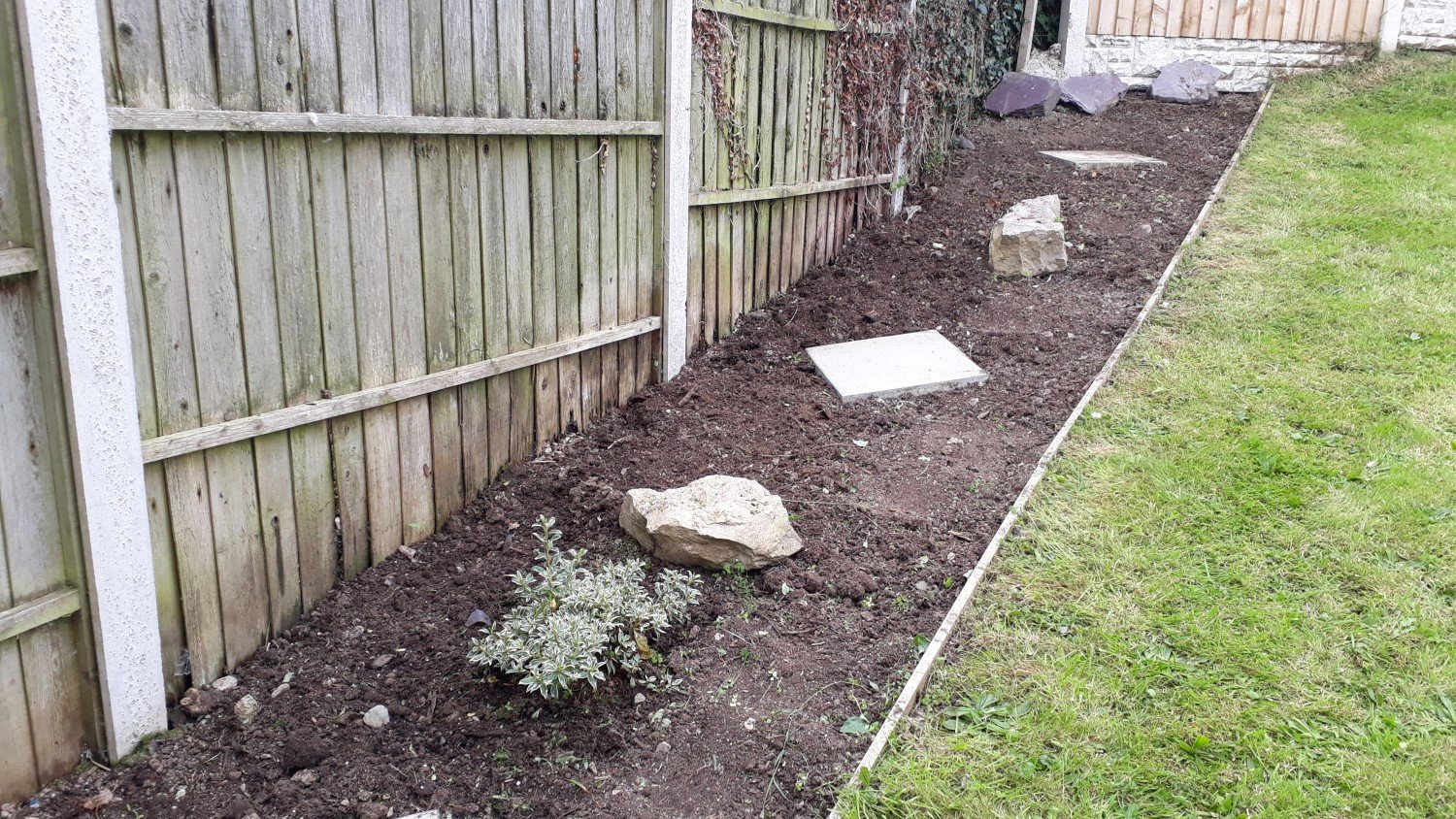 Maintaining Beds and Borders - First Cut Gardening Services