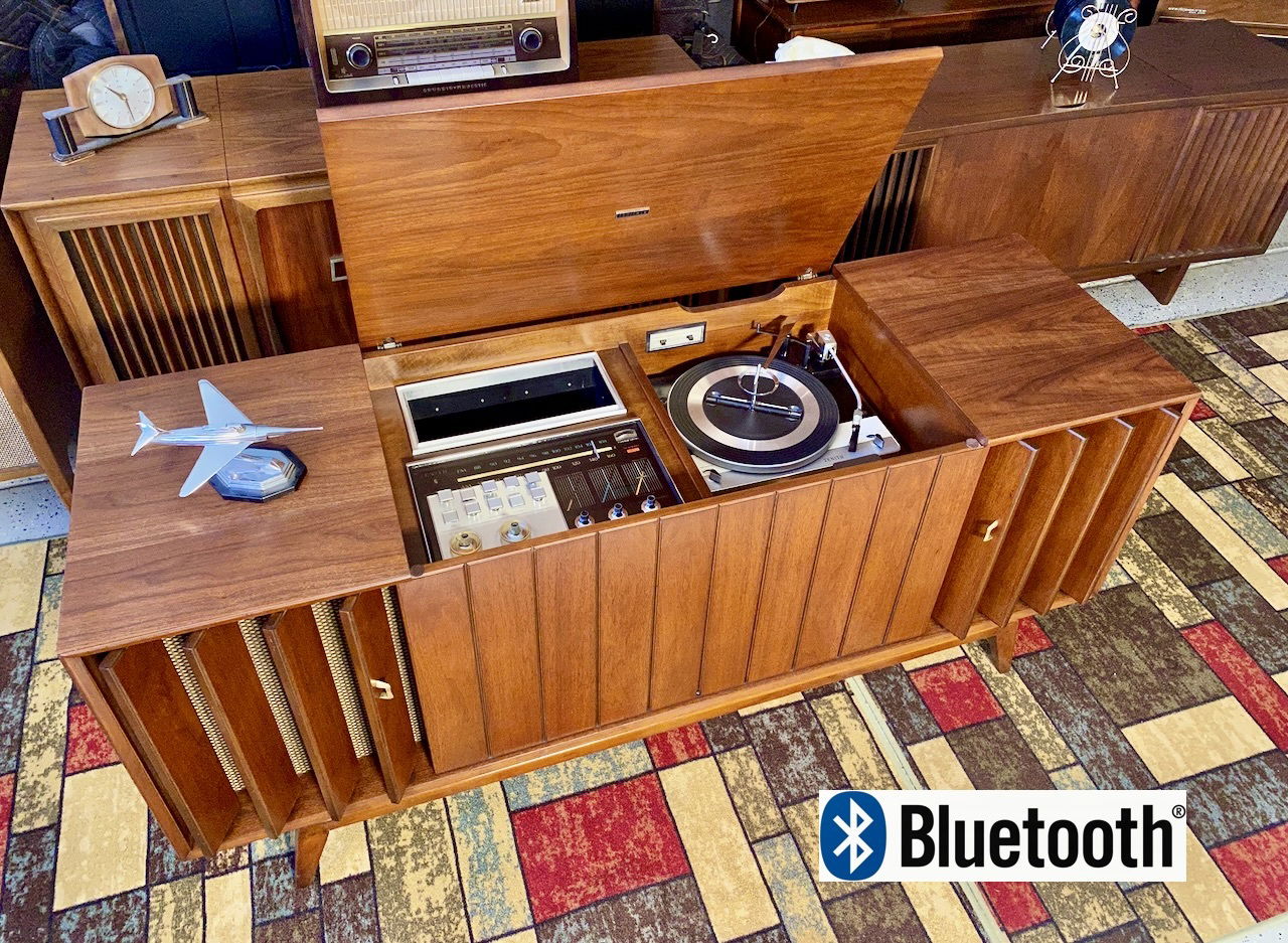 Fully Serviced Mk IV Y960 by Zenith, Stereo Console Record Player