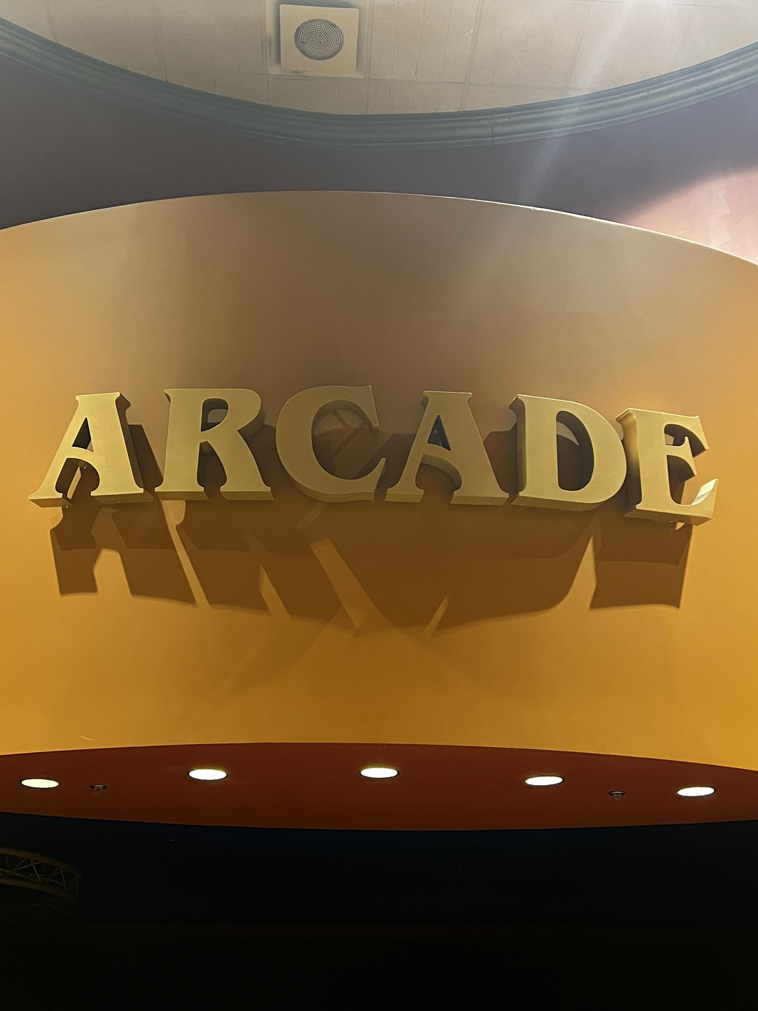 Centro Comercial Círculo Militar