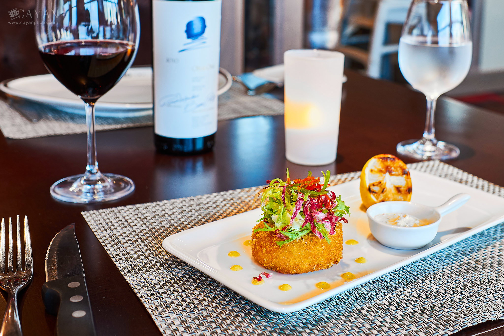 Work carried out in conjunction with several restaurants for the creation of printed material, menus and advertising in general!