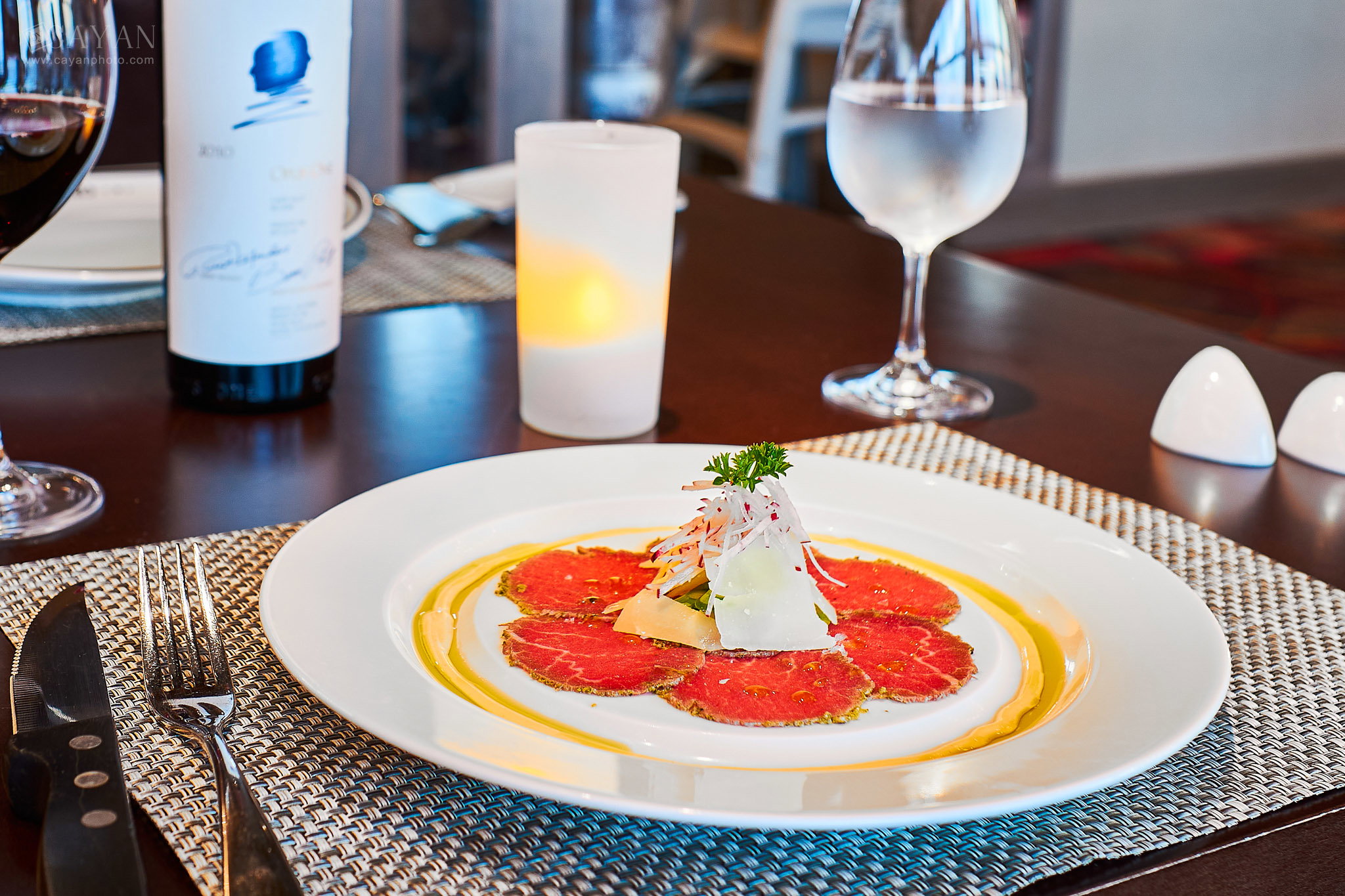 Work carried out in conjunction with several restaurants for the creation of printed material, menus and advertising in general!