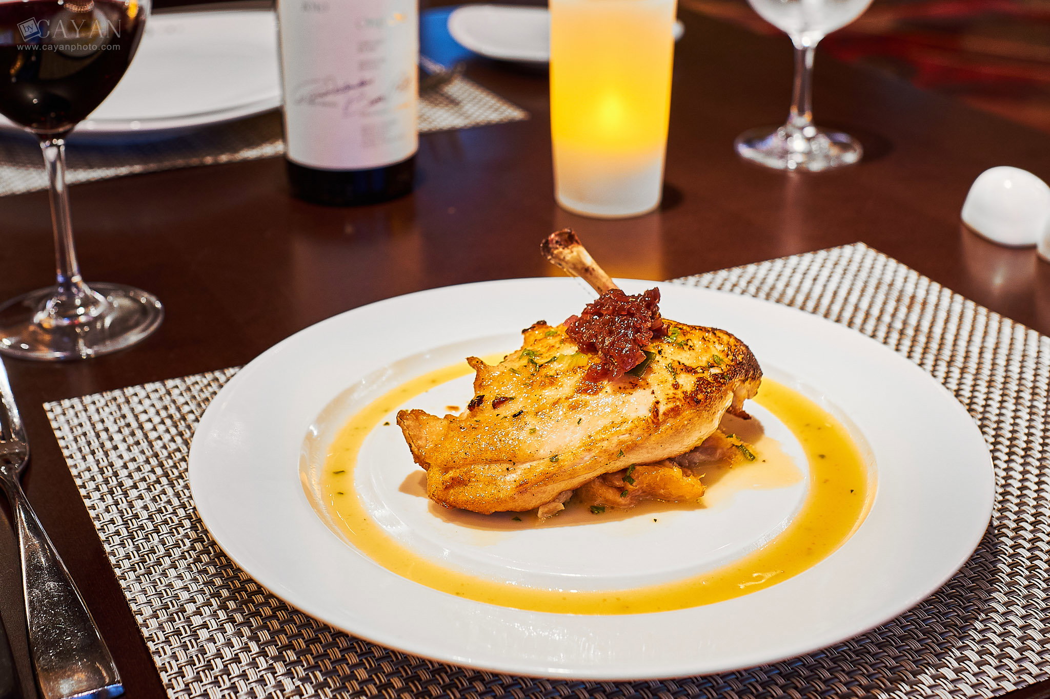 Work carried out in conjunction with several restaurants for the creation of printed material, menus and advertising in general!