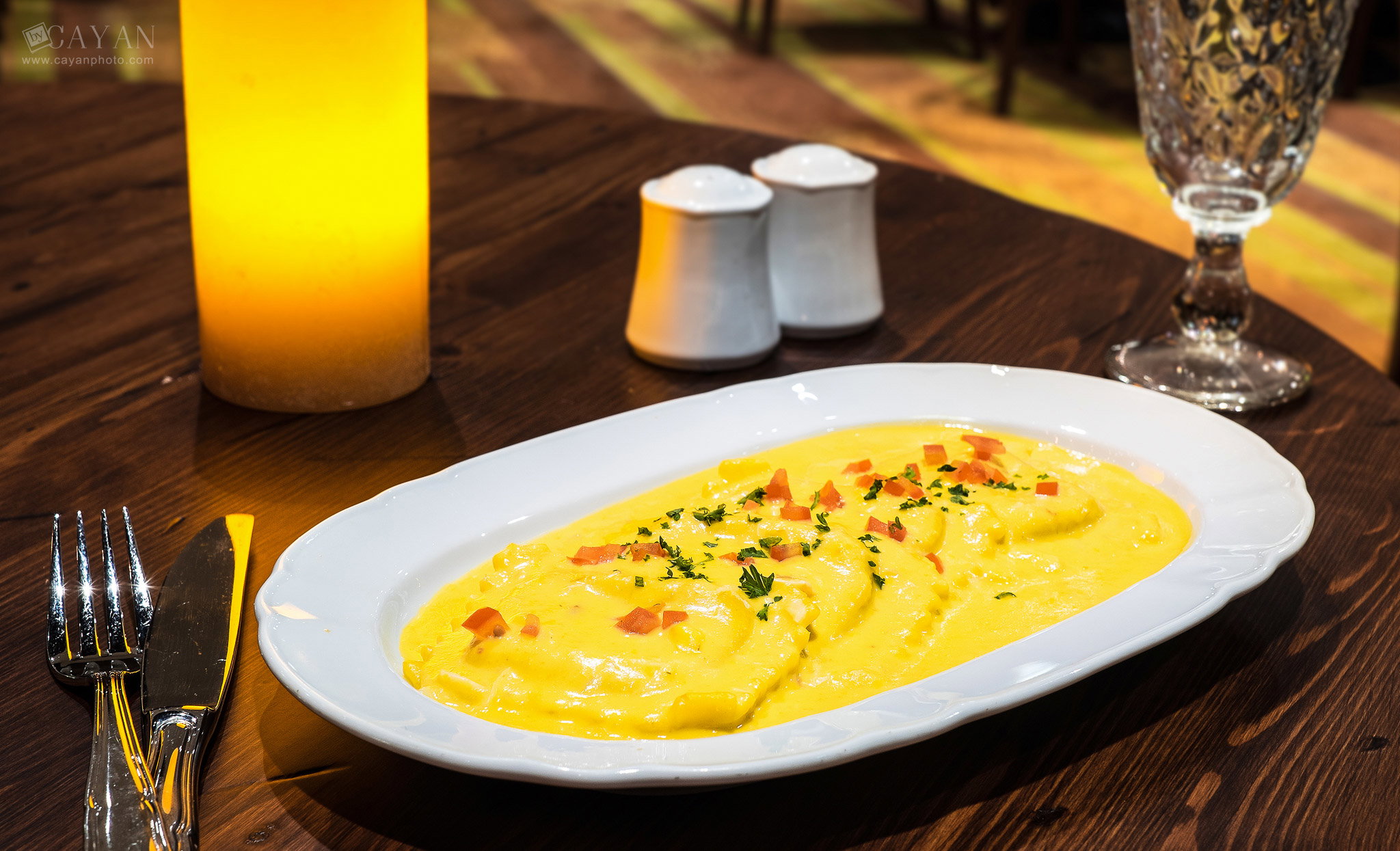 Work carried out in conjunction with several restaurants for the creation of printed material, menus and advertising in general!