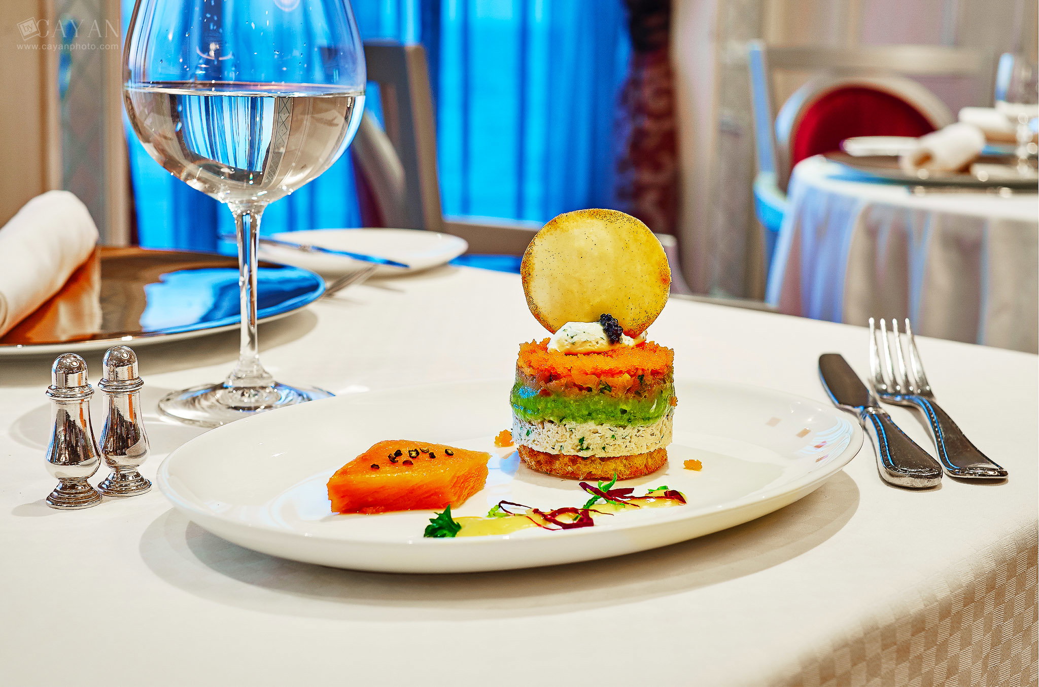 Work carried out in conjunction with several restaurants for the creation of printed material, menus and advertising in general!