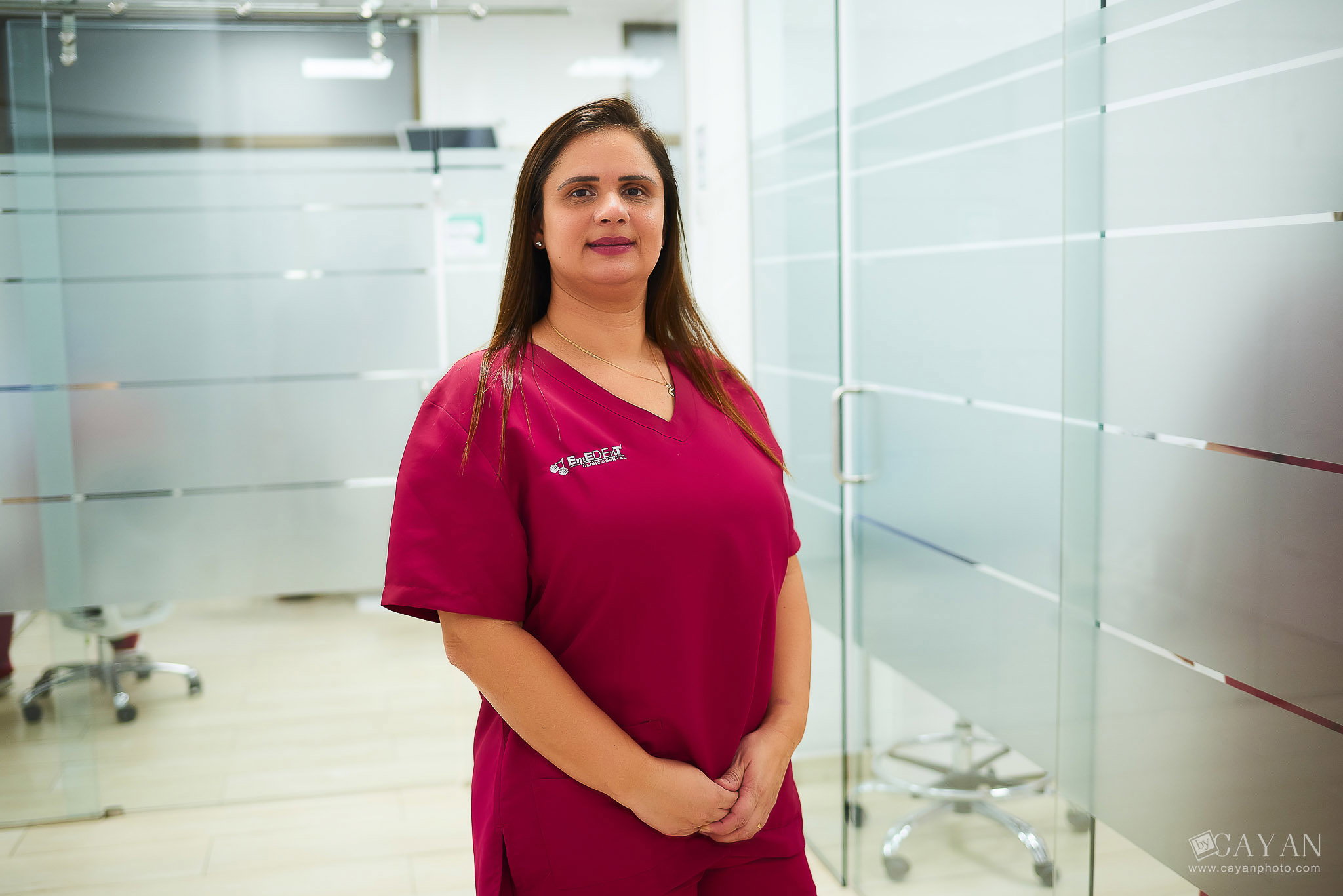 Advertising material for EMEDENTE Dental Clinic