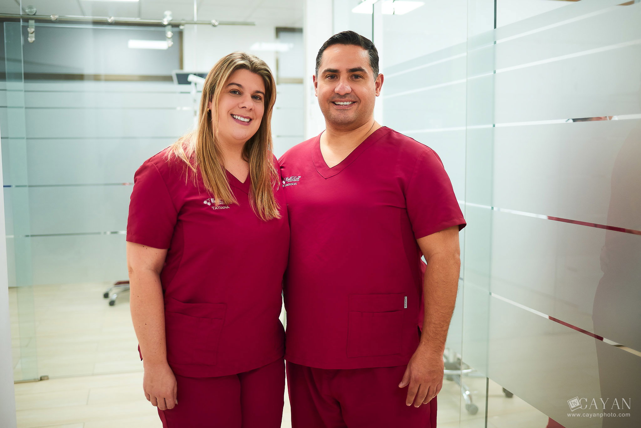 Advertising material for EMEDENTE Dental Clinic