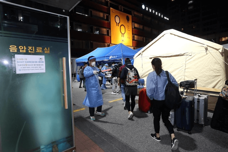 서울 강남구가 코로나19 검체검사 건수가 2만건을 돌파했다며 