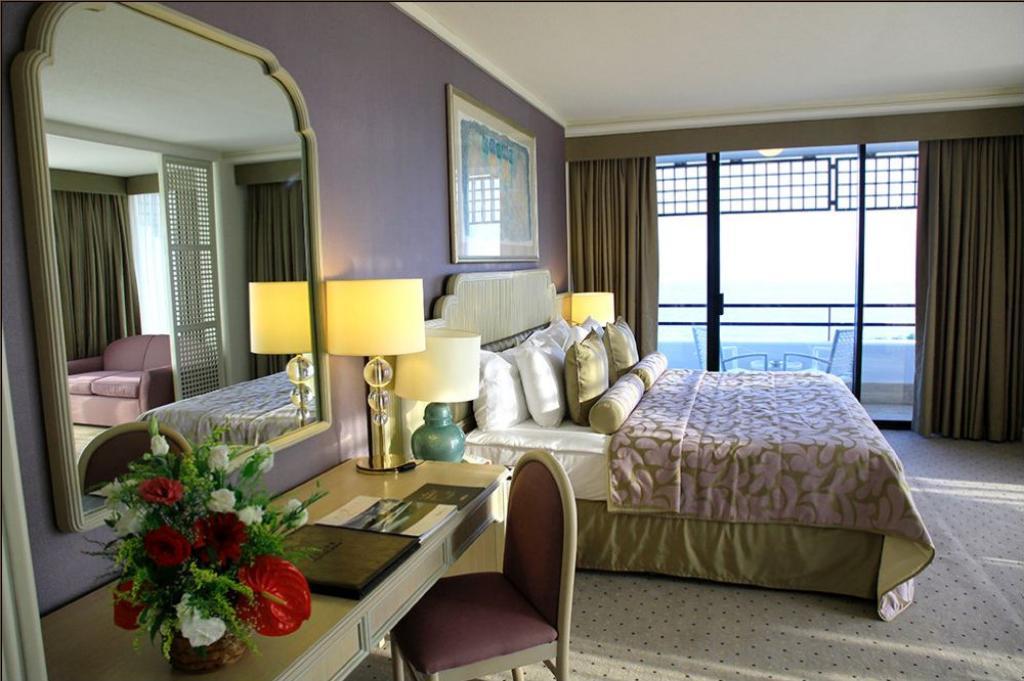 Antalya Rixos Downtown Resort'ta 3 gece lüks paket