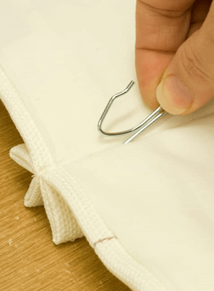How to insert pinch pleat hook