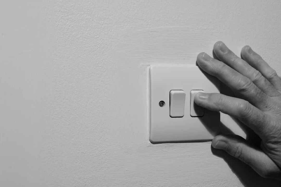 How to fix light switch button? Image 3