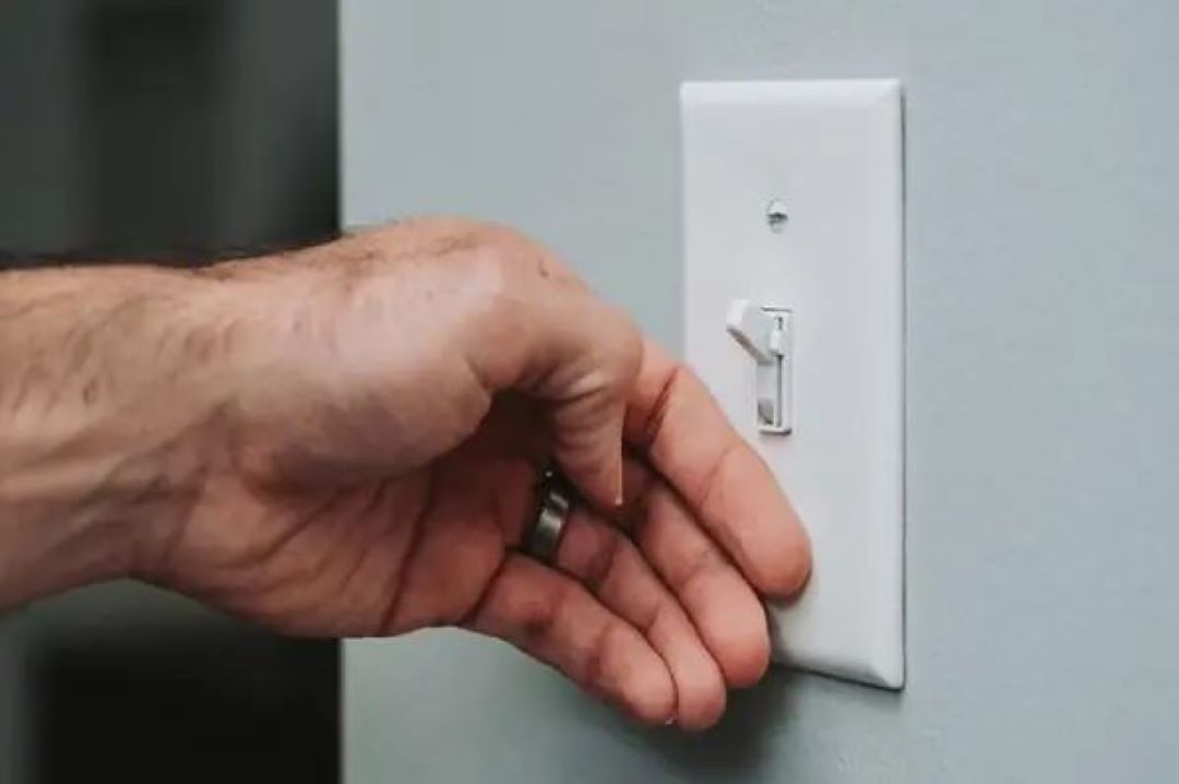 Signs That You Need a Light Switch Repair