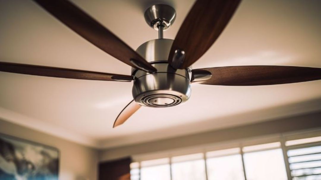 Why Does My Electric Ceiling Fan Turn On but Not Spin?