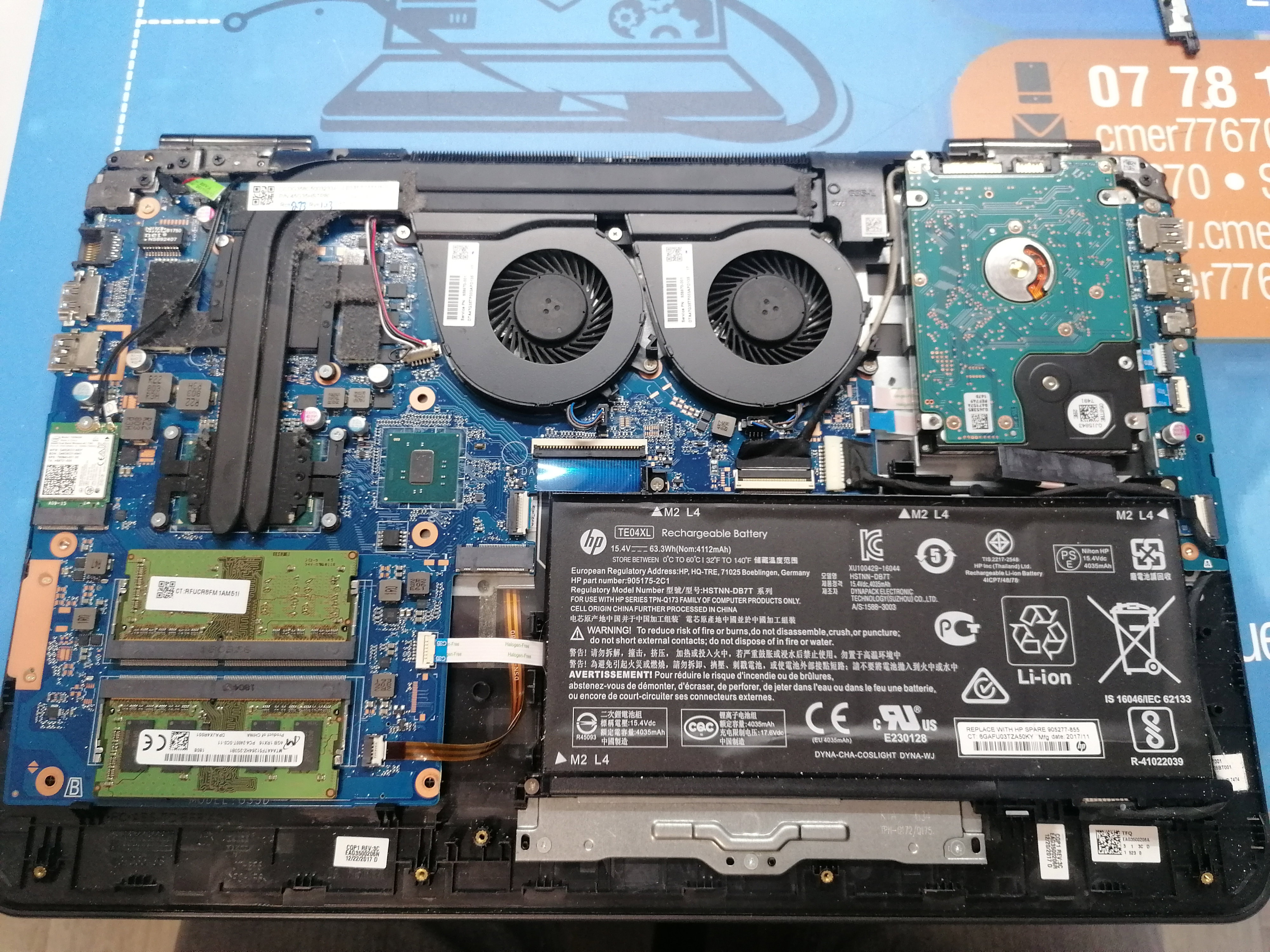 Quand la Technologie A Besoin d'Aide: Images de Réparations d'Ordinateurs