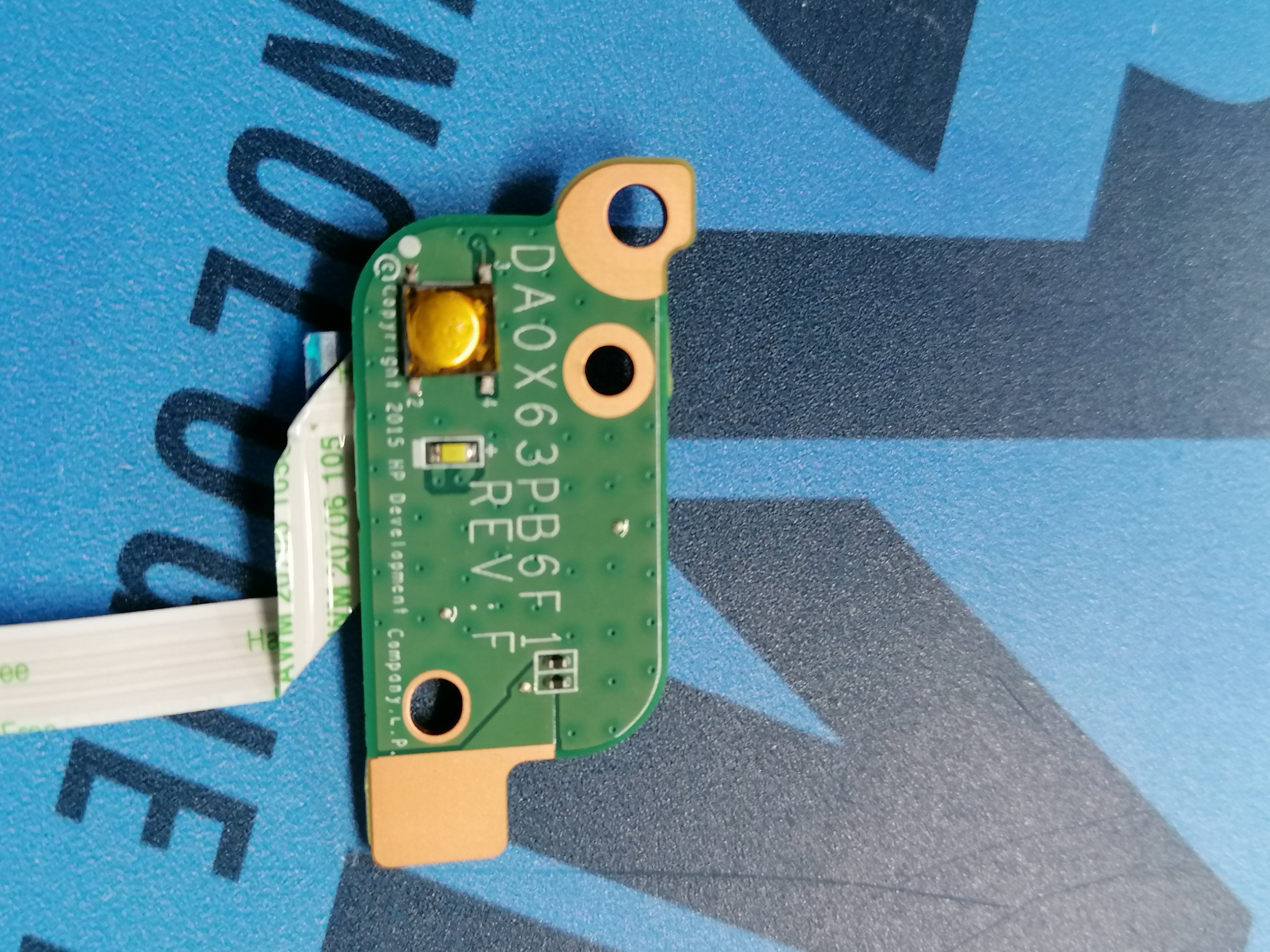 Au Coeur de la Technologie : Photos de Micro-Soudure Réparatrice