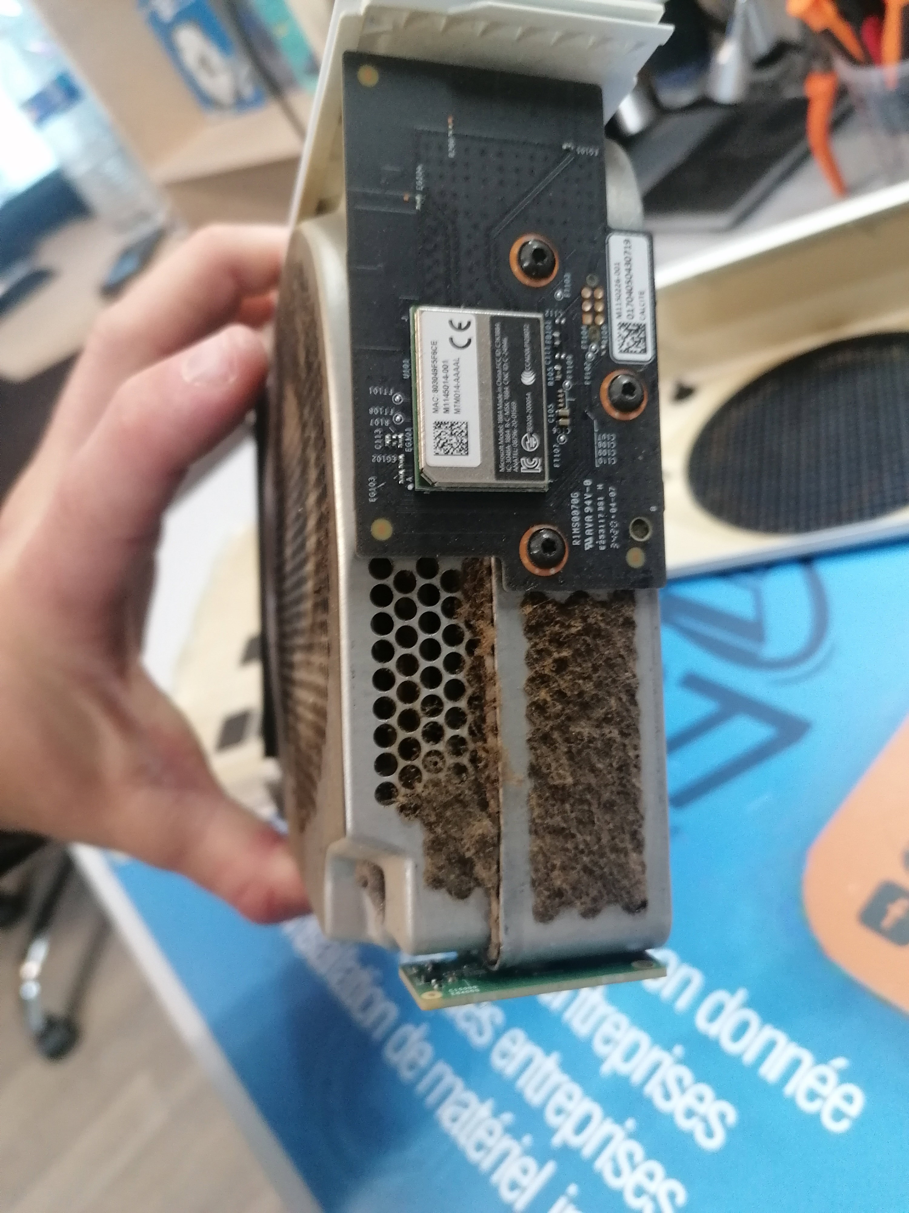 Restaurer le Plaisir du Jeu : Instantanés de Réparation de Consoles