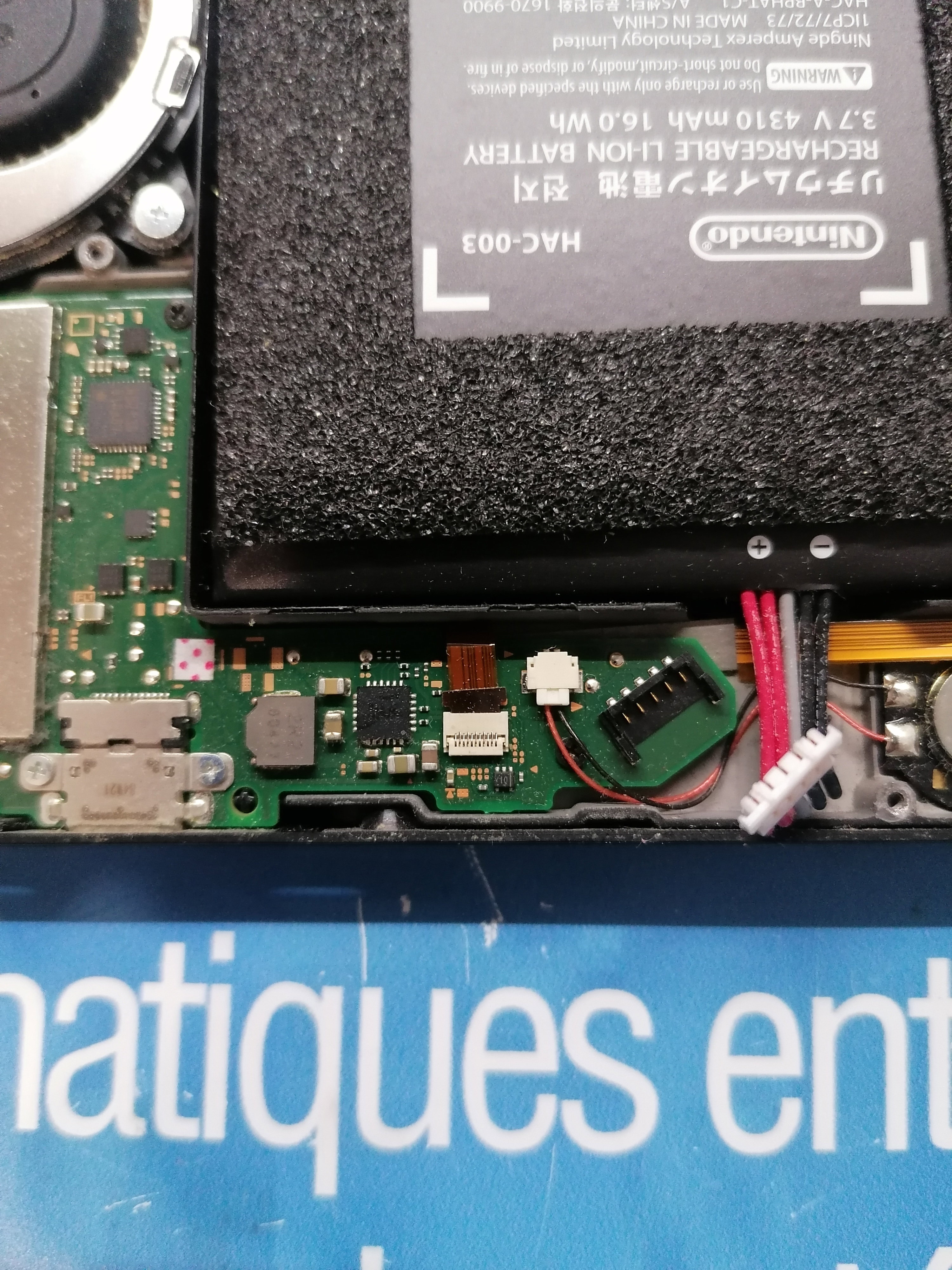 Restaurer le Plaisir du Jeu : Instantanés de Réparation de Consoles