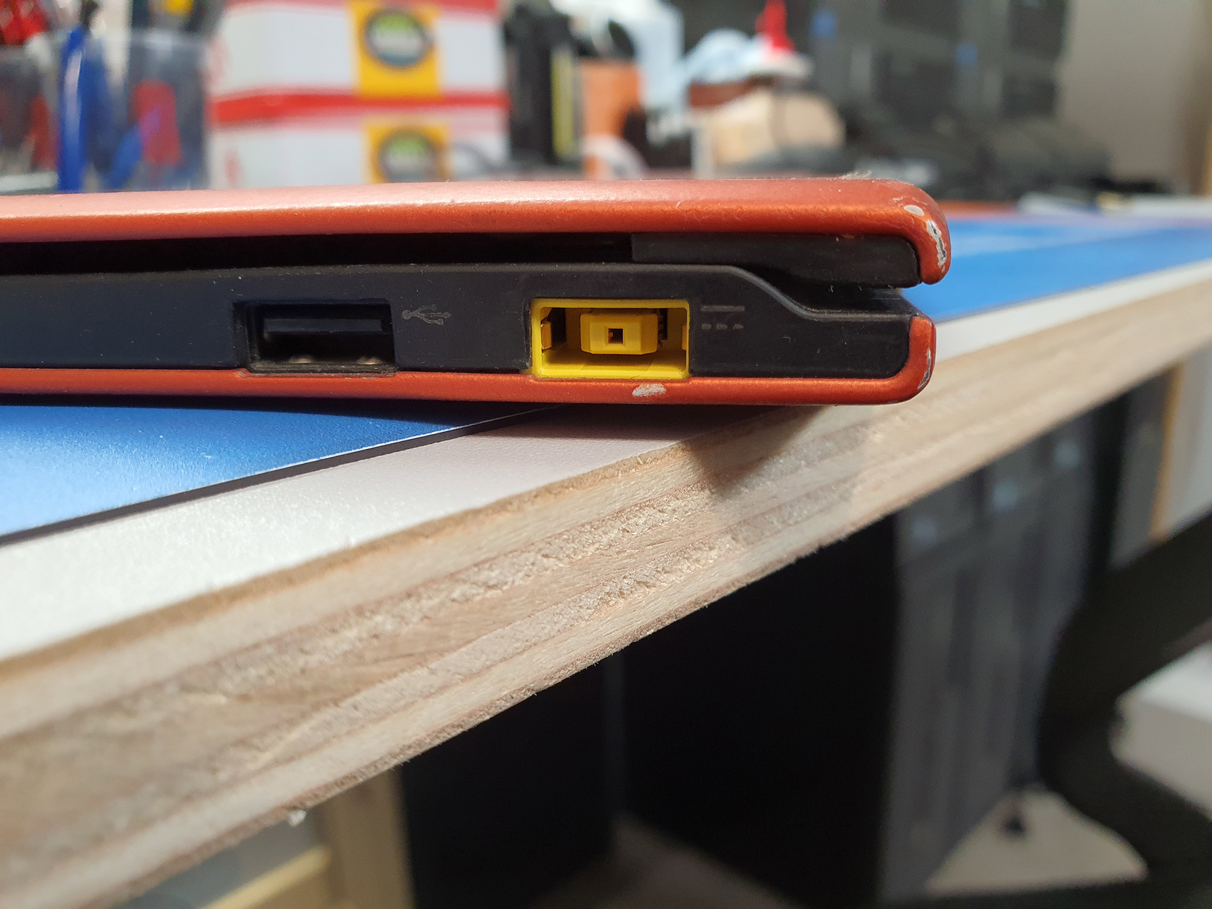 Au Coeur de la Technologie : Photos de Micro-Soudure Réparatrice