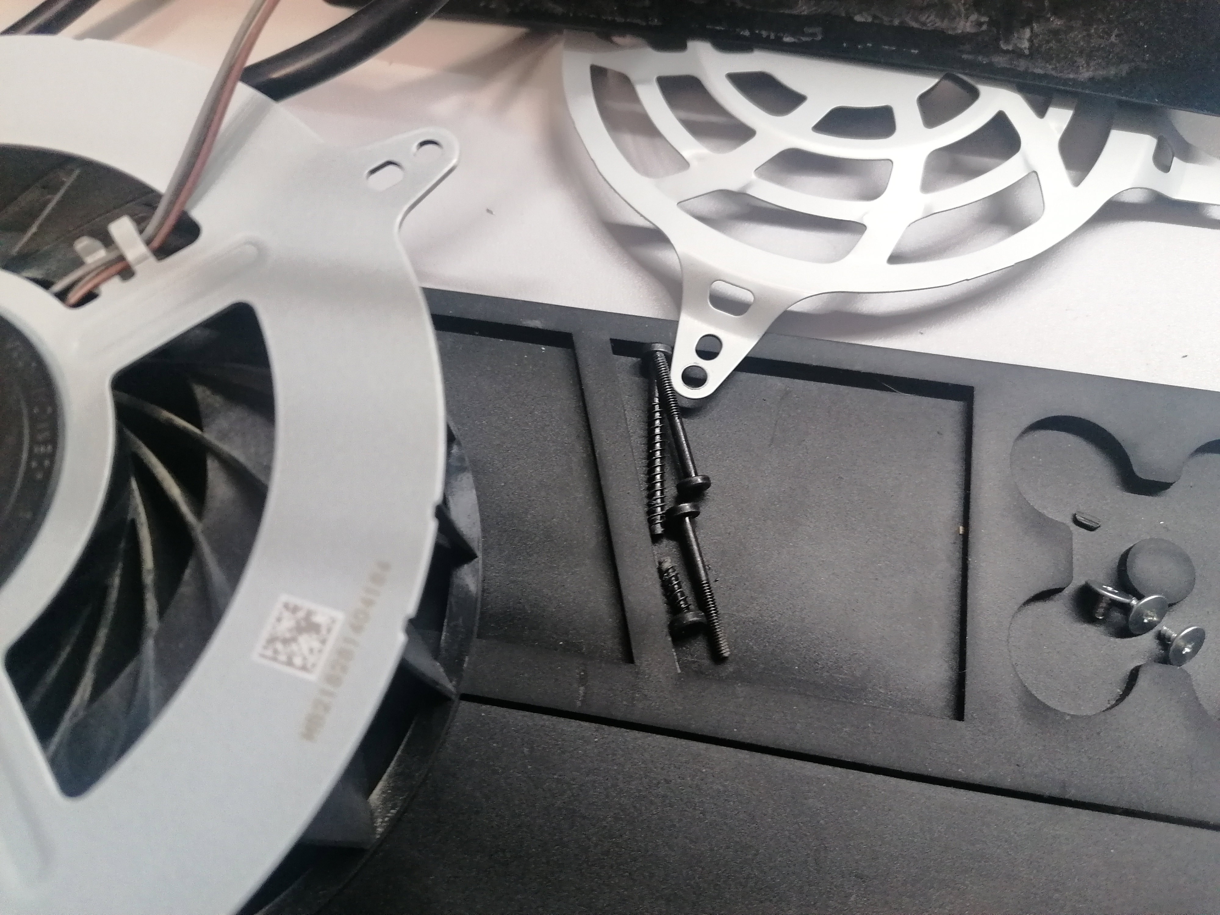 Restaurer le Plaisir du Jeu : Instantanés de Réparation de Consoles