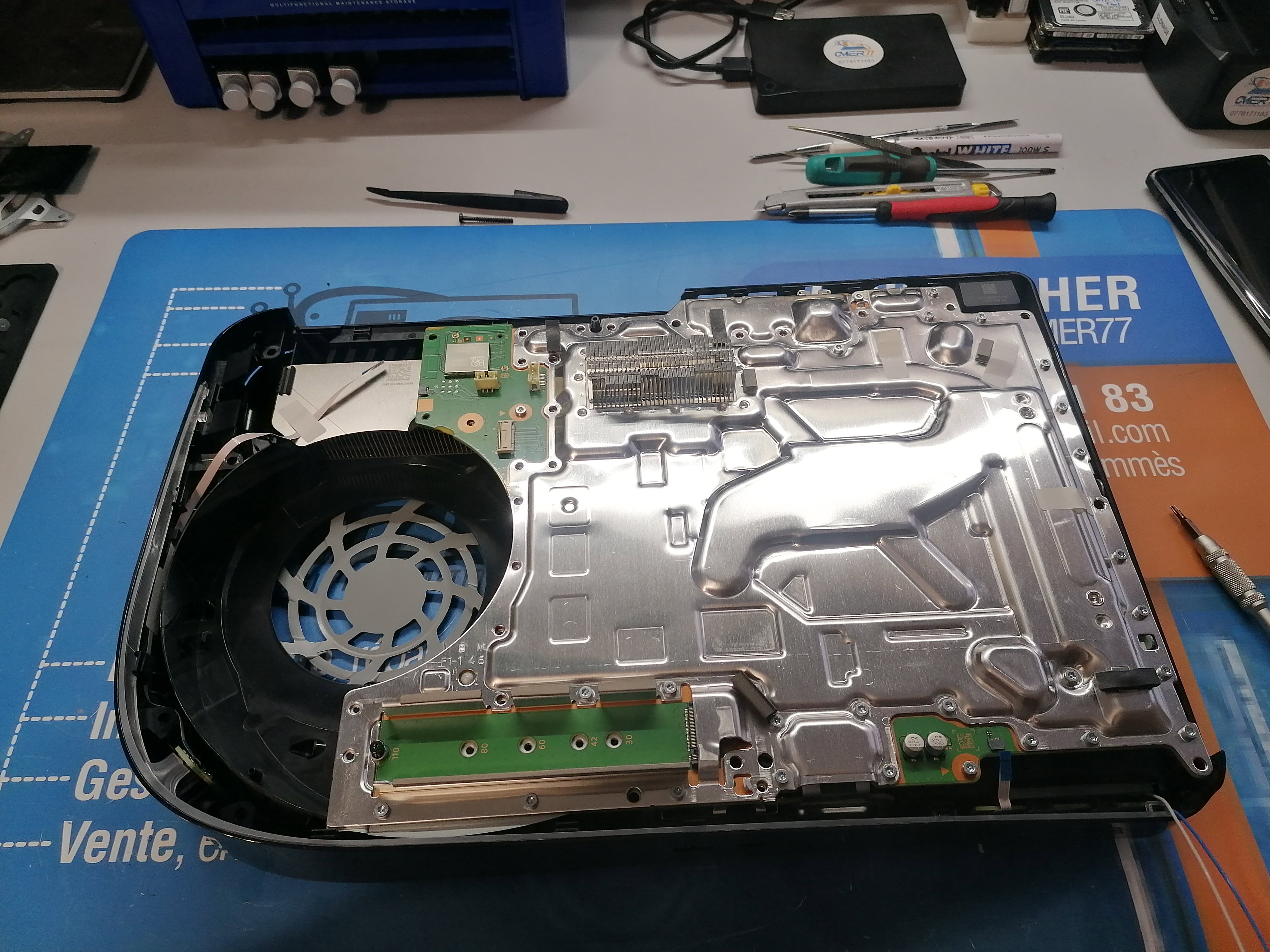 Restaurer le Plaisir du Jeu : Instantanés de Réparation de Consoles