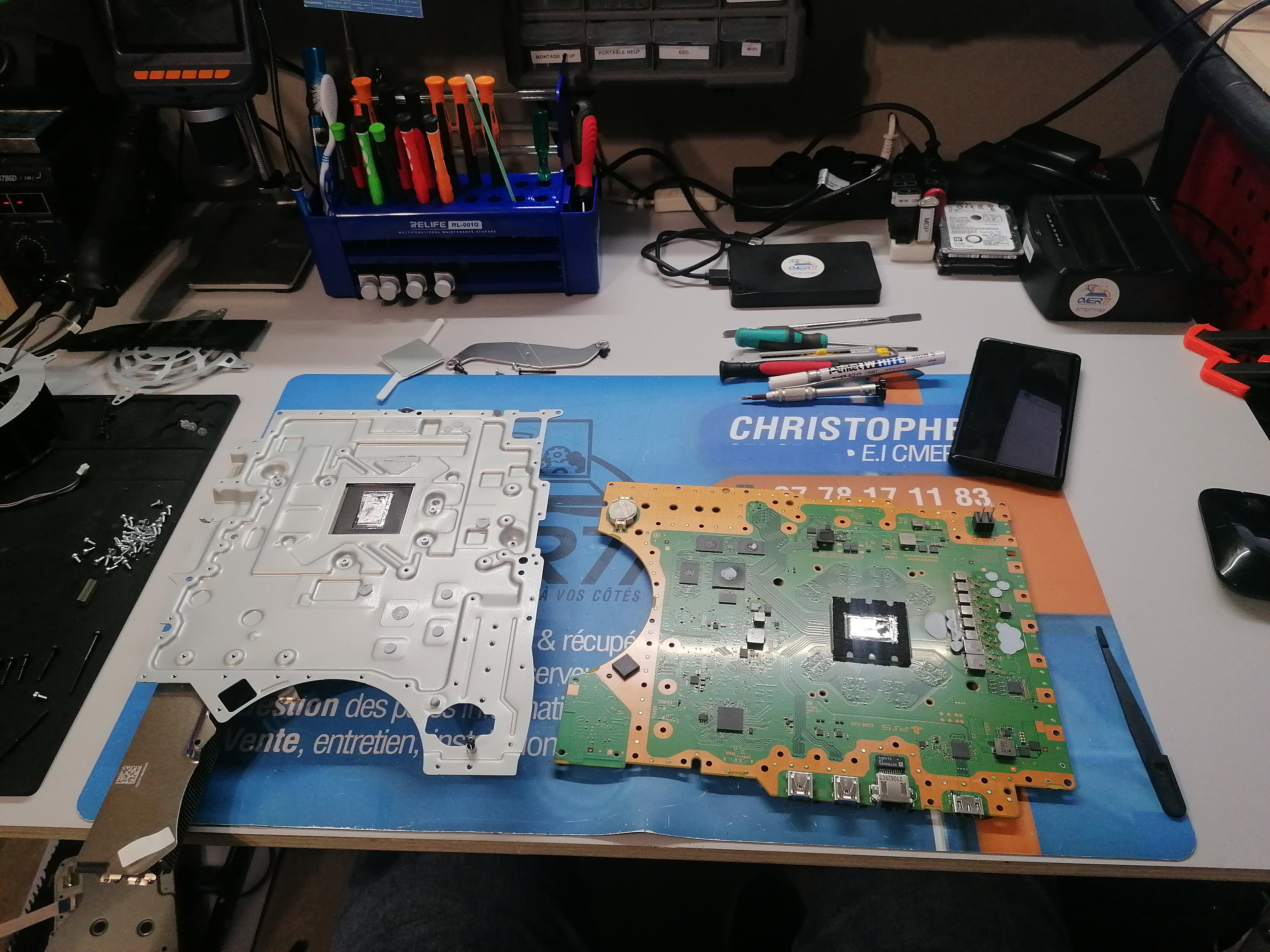 Restaurer le Plaisir du Jeu : Instantanés de Réparation de Consoles