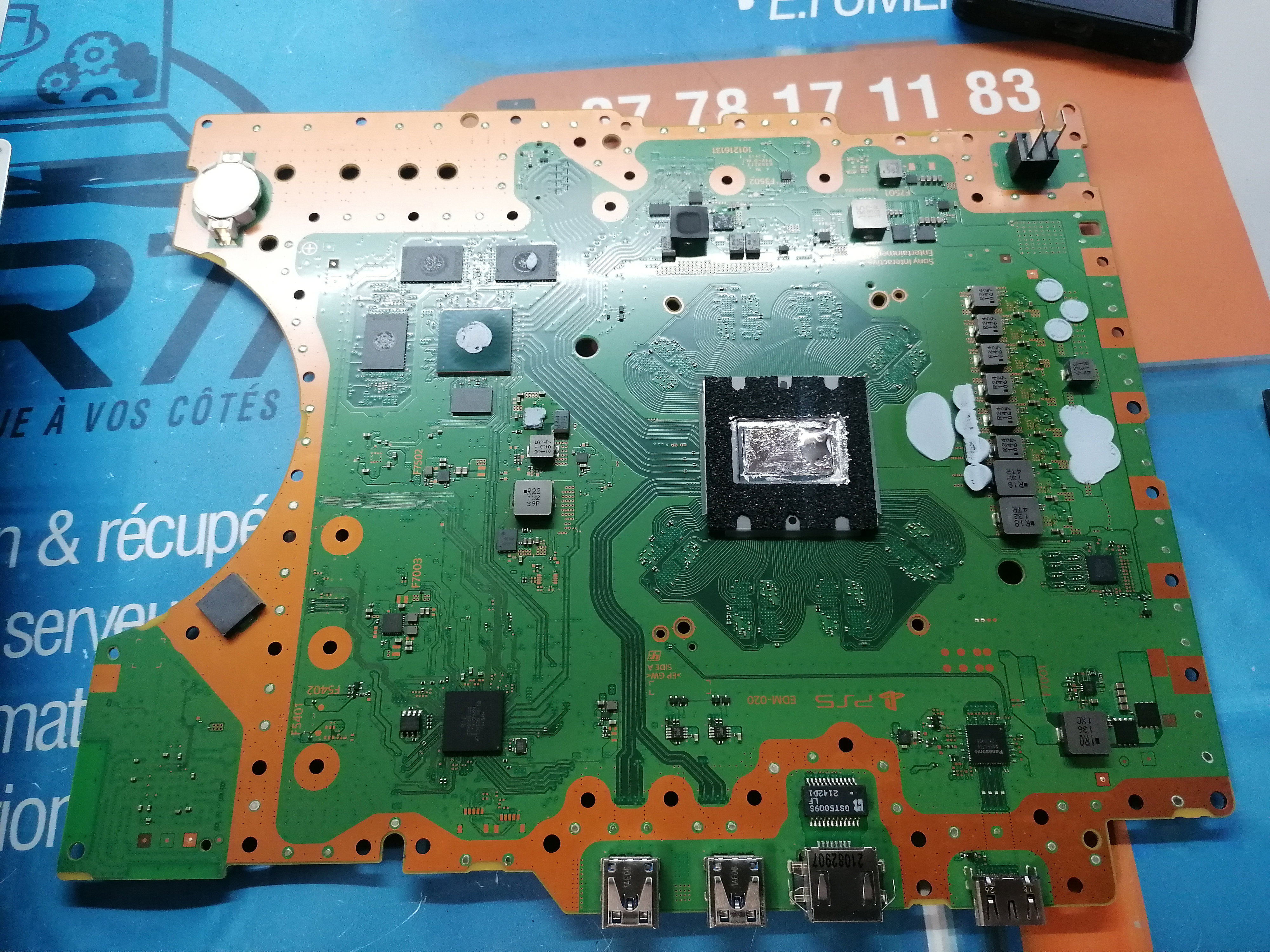 Restaurer le Plaisir du Jeu : Instantanés de Réparation de Consoles