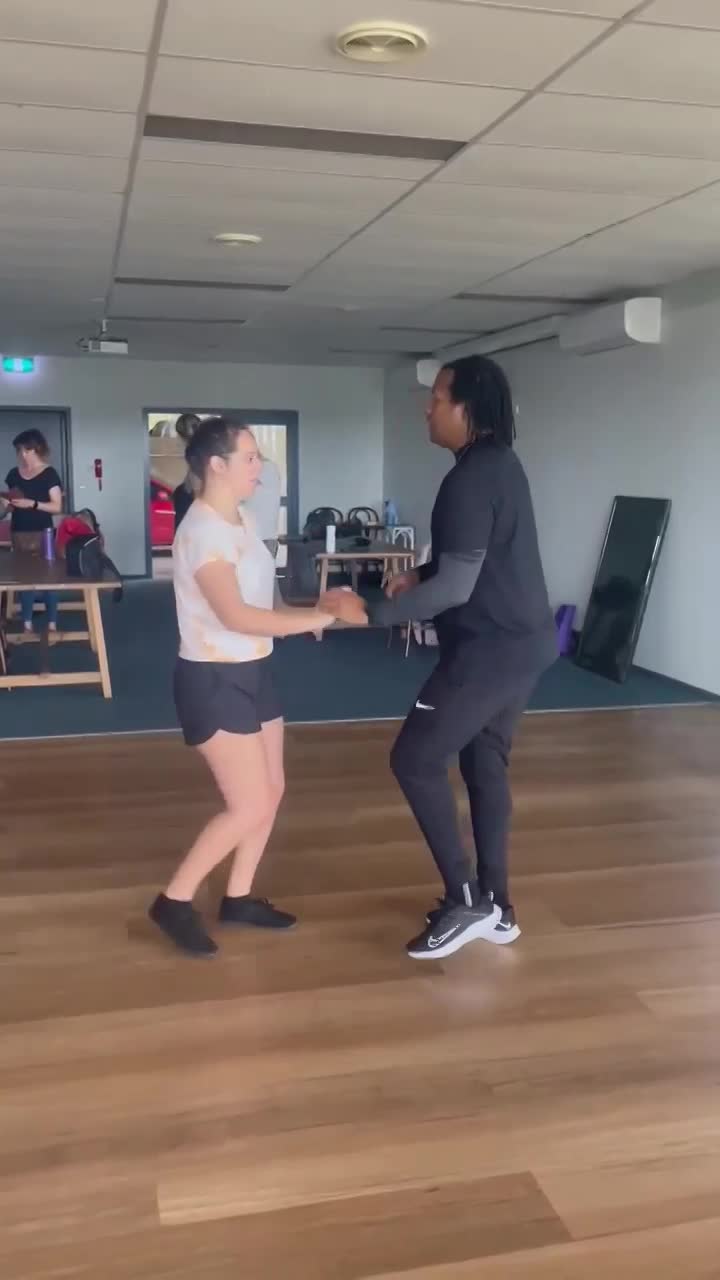 Owen's Salsa Improvers Class