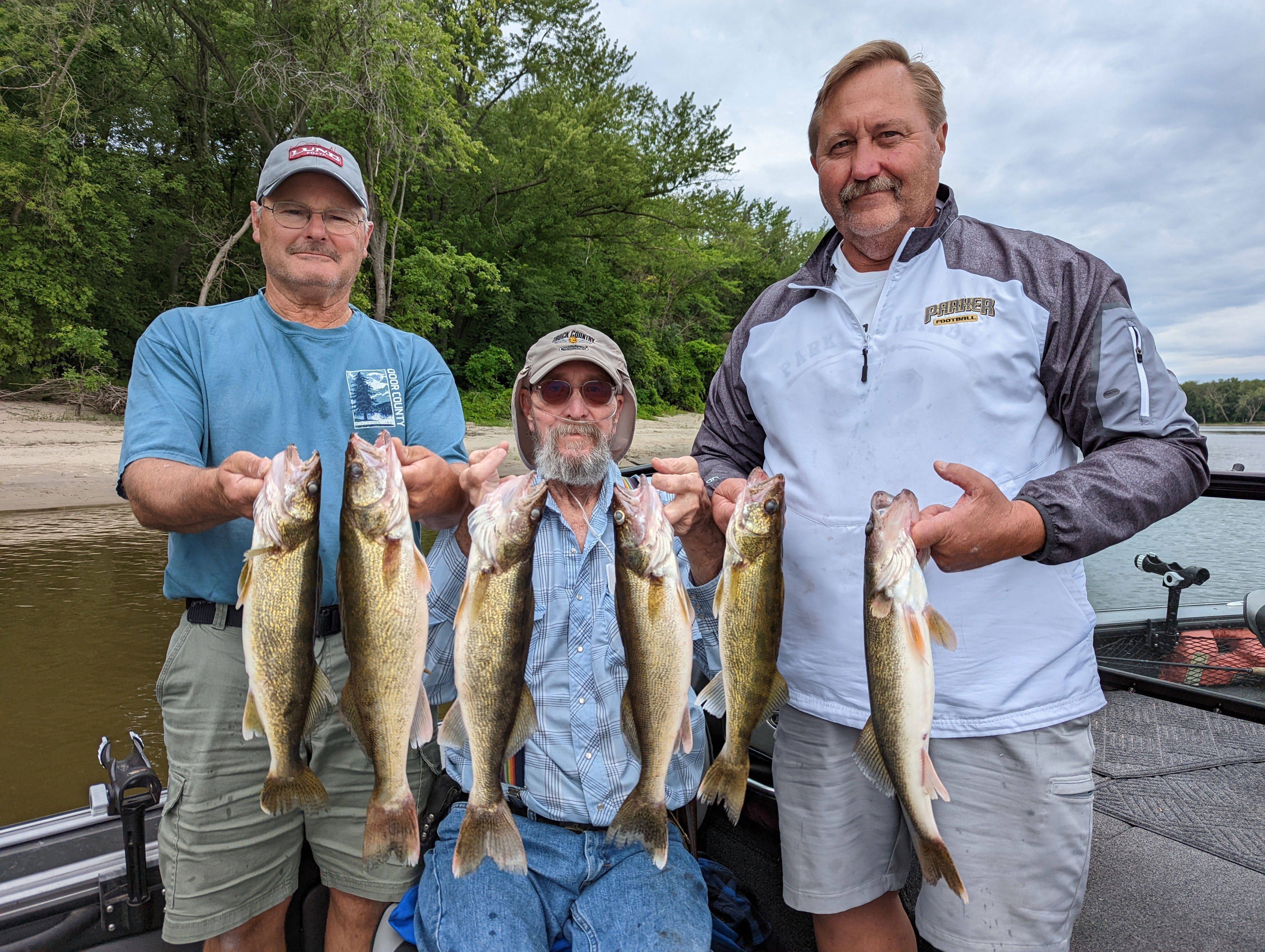 POOL 4 (RED WING) WATER TEMP 57: LEVEL 2.2:FLOW @ 6810 - HAHN'S FISHING  GUIDE