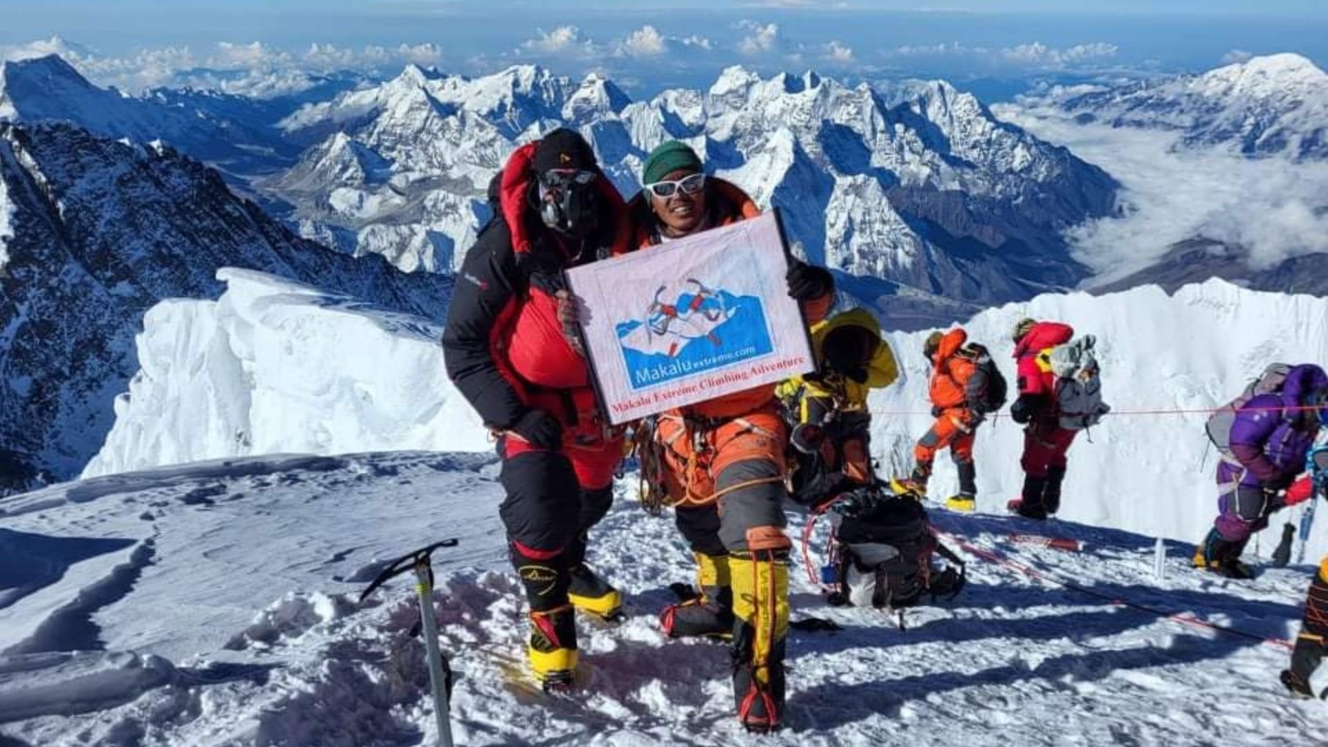 Самая высокая гора в мире Эверест