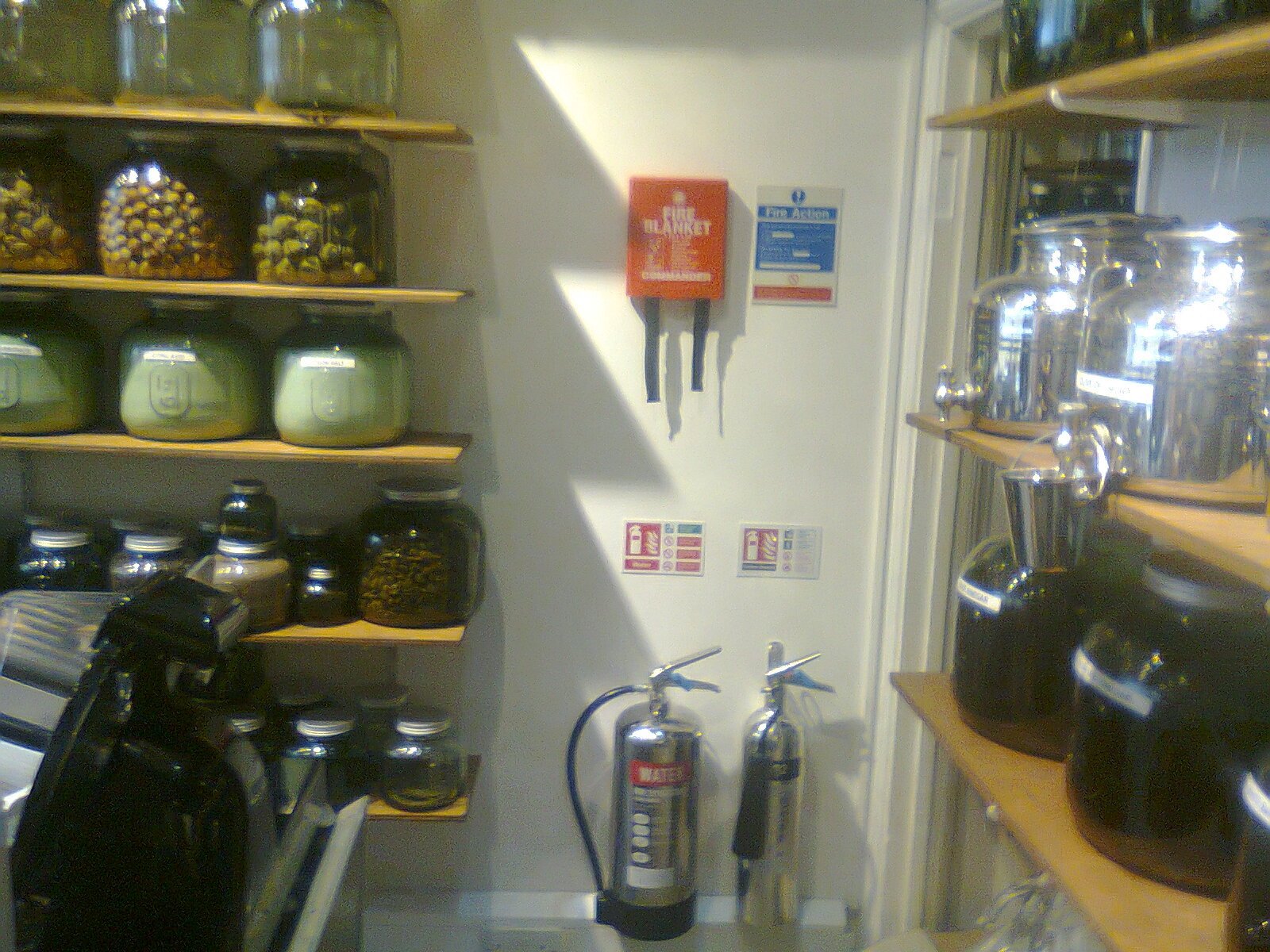 Fire Extinguisher Fitting to Wall & Installation to meet BS 5306-8: 2012