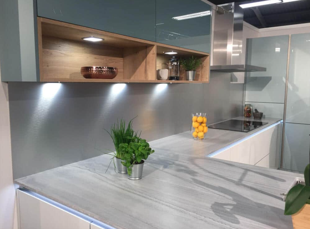 Aluminiowa metaliczna elegancja