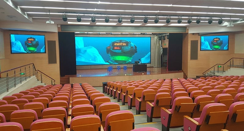 ВНУТРЕННИЙ СВЕТОДИОДНЫЙ ЭКРАН