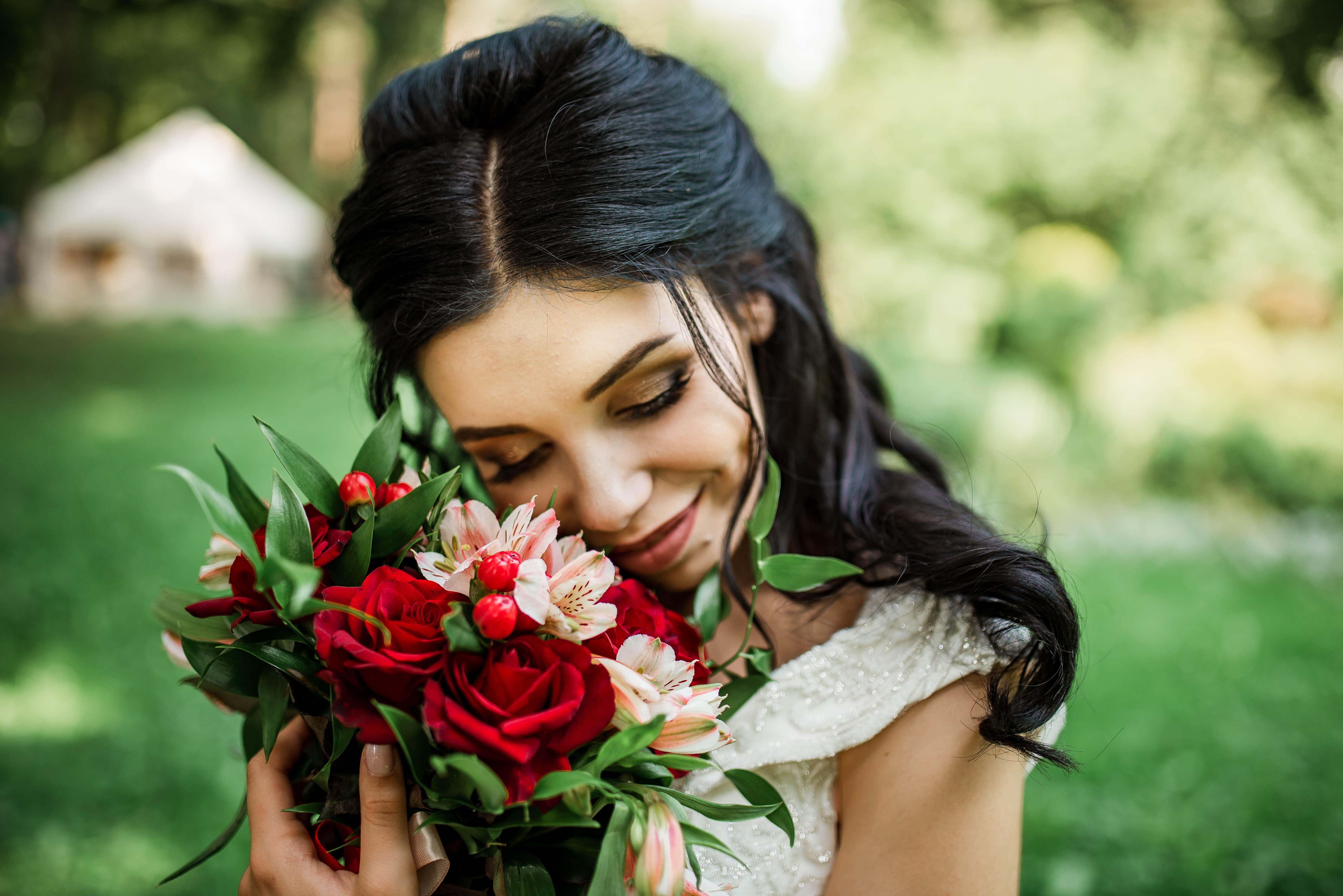 WEIL WIR GLÜCKLICHE MENSCHEN SIND